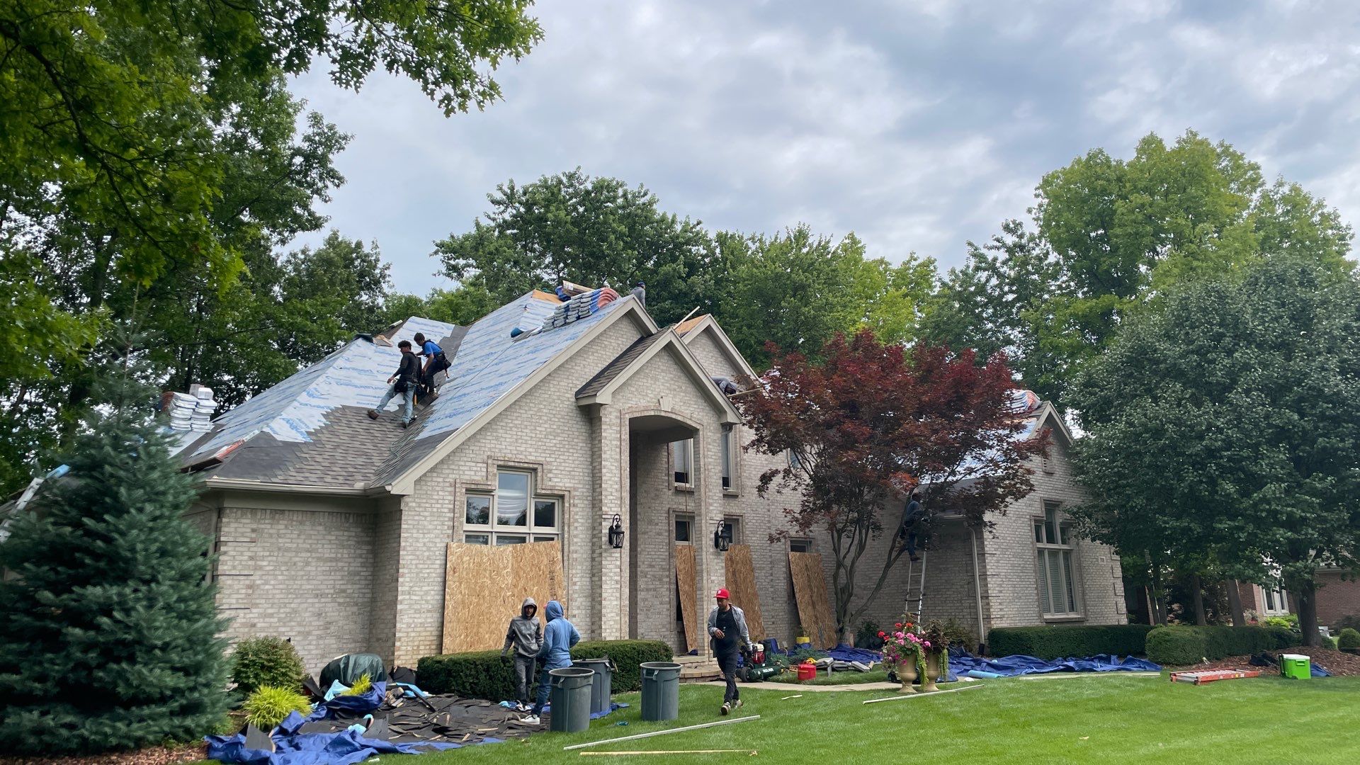 Roof Replacement using CertainTeed Landmark by 180 Contractors