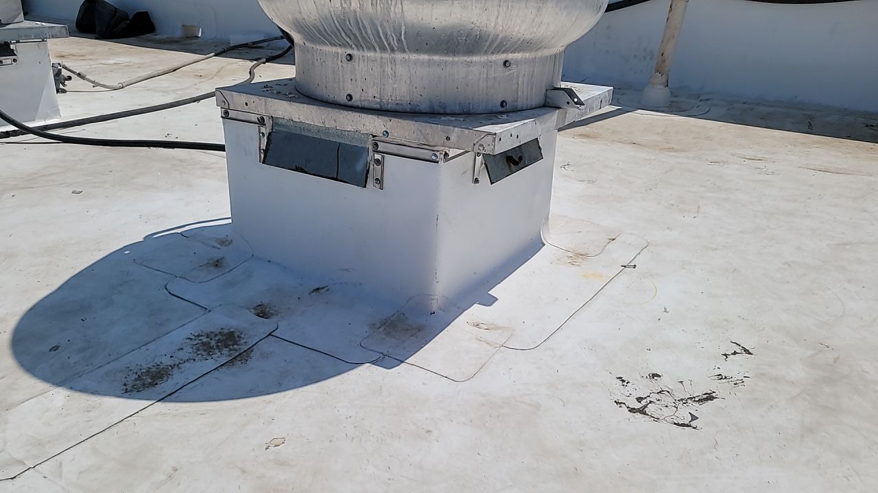 Commercial Roof Replacement using GAF Everguard TPO by Roof Experts