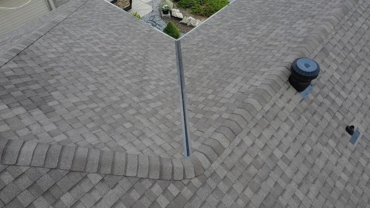 Beachwood on Mystique  by 2thetop Roofing