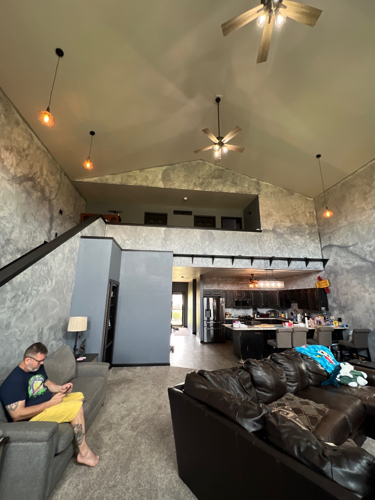 Before & After: Interior Repaint ✨ by Grandview Painting