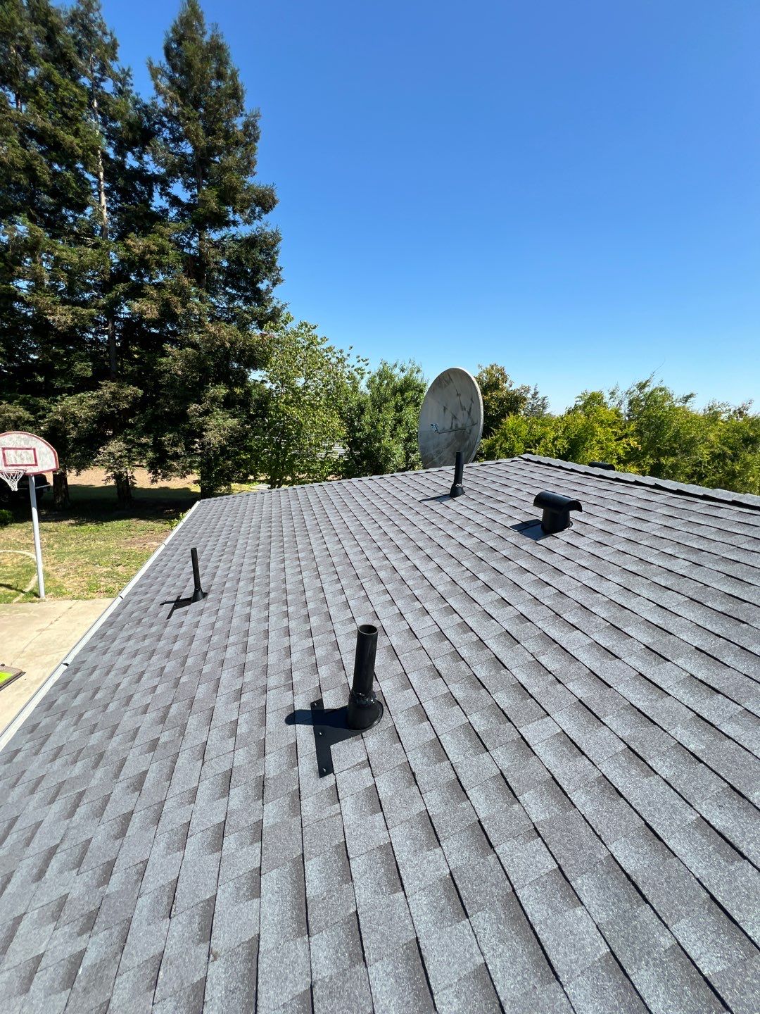 GAF Timberline HDZ-RS shingle project by Straight Edge Roofing Inc