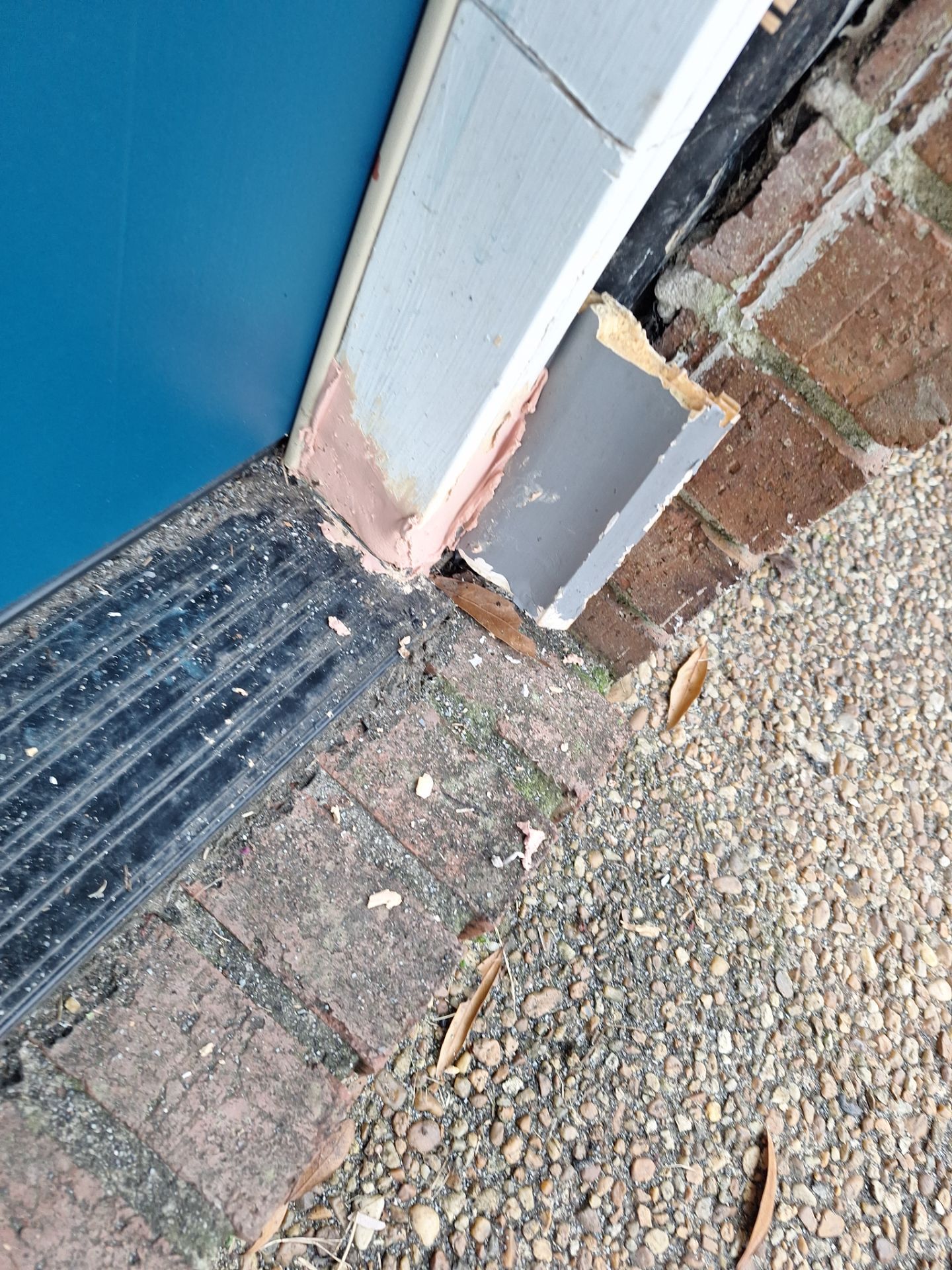 Residential Door Repair by iGreen Solutions