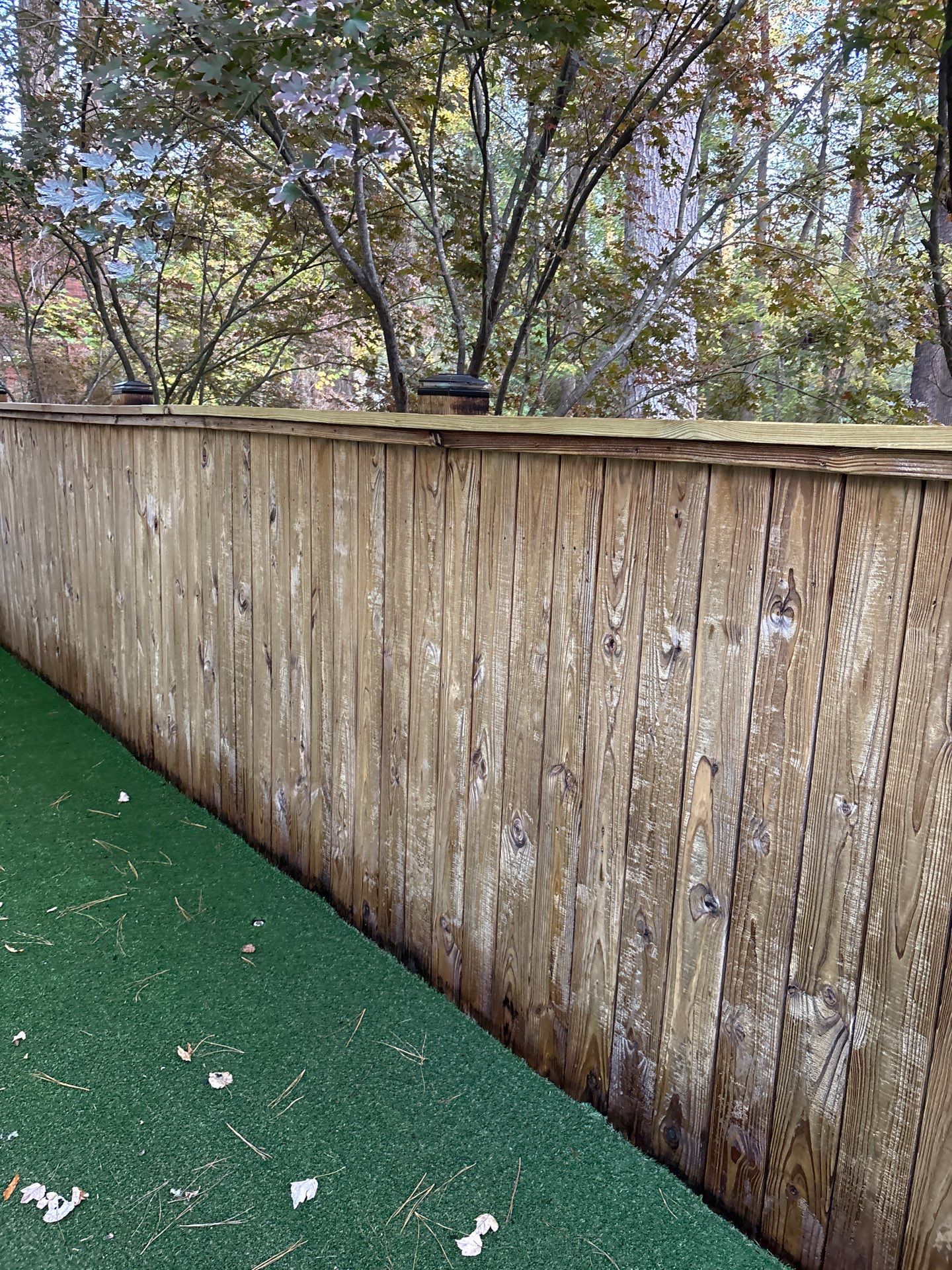 Wood Fence using Wood Sealant by DuraSeal