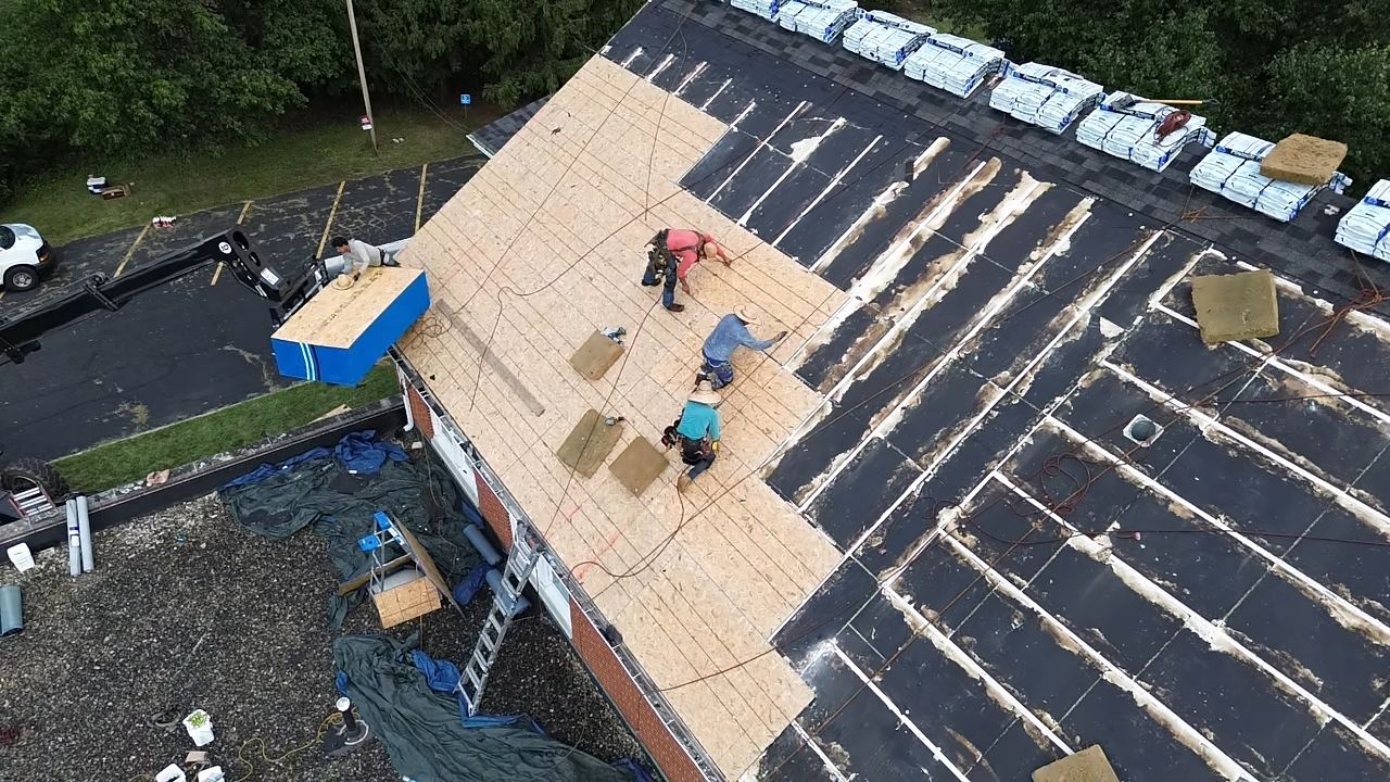 ATLAS PINNACLE COLOR: BLACK PRISTINE by Eagle Eye Roofing