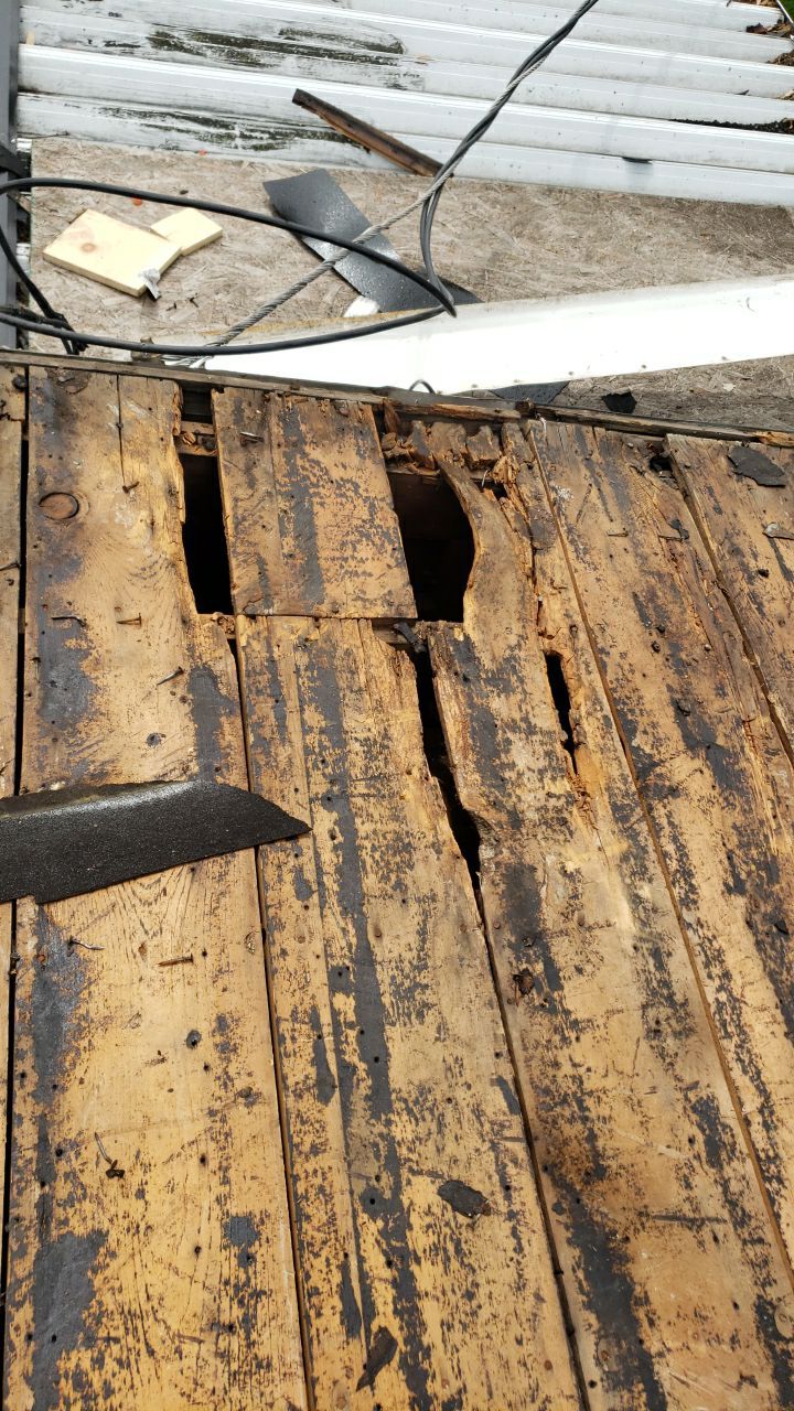 ATLAS PINNACLE COLOR: WEATHERED SHADOW DRIP EDGE: WHITE by Eagle Eye Roofing