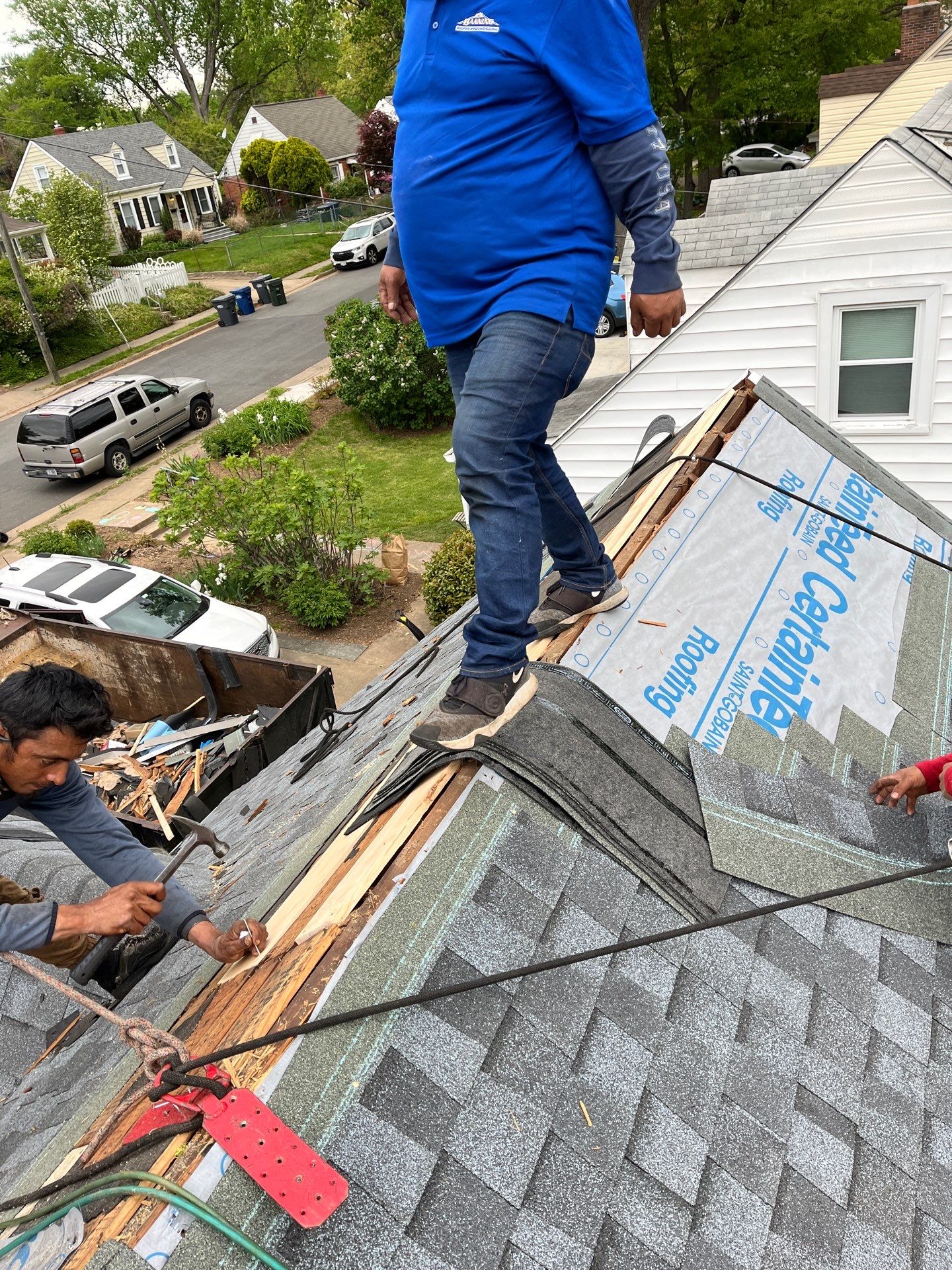 Falls Church: CertainTeed Landmark Pro Designer Shingles in Max Def Pewter by RM Banning, Inc.