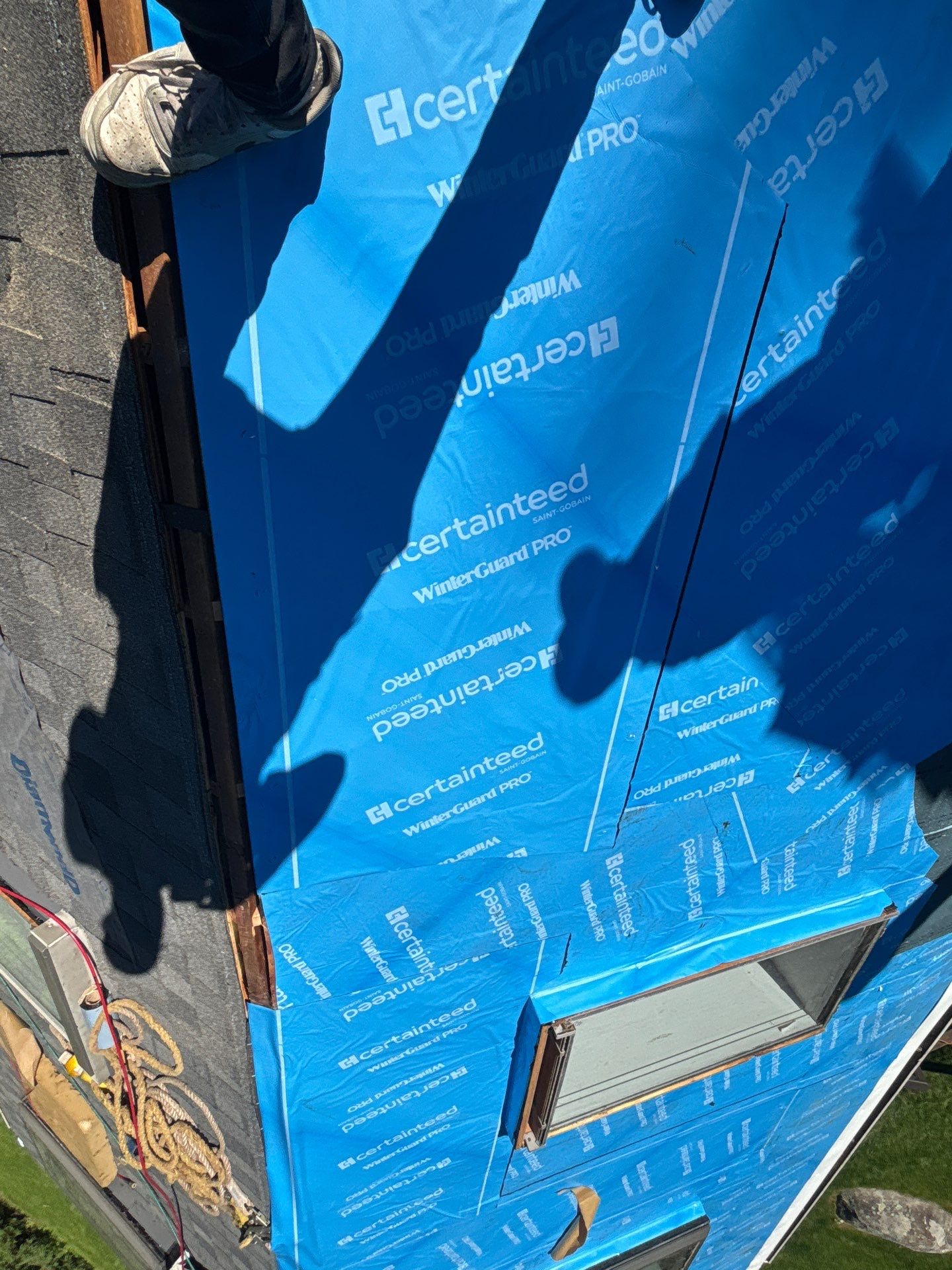 DiGiorgi installs a beautiful roof in Wilton, CT by DiGiorgi Roofing and Siding Inc
