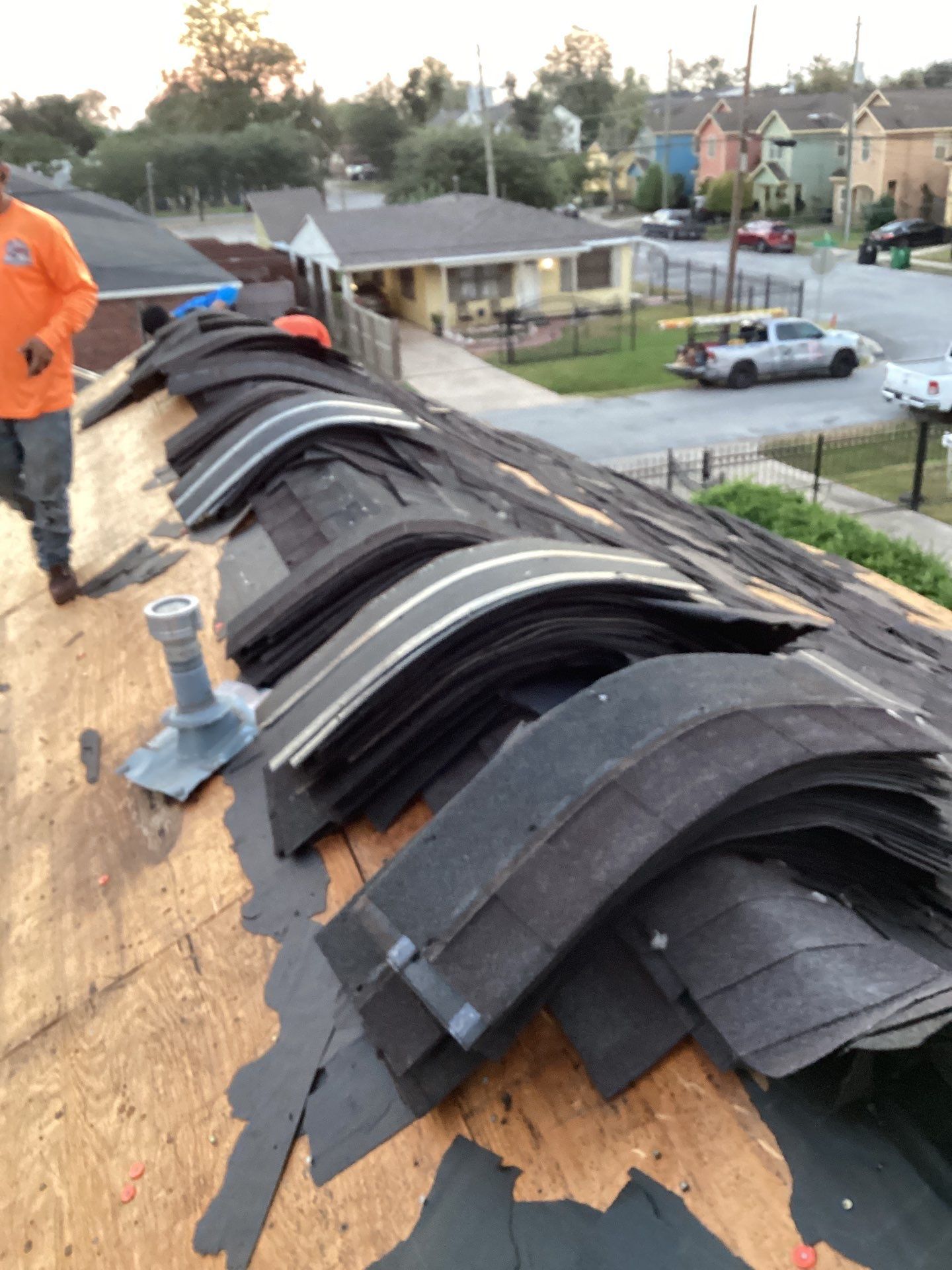 Residential Roofing Installation using Owen's Corning Duration (Lifetime) Shingles by Roof Repair Company