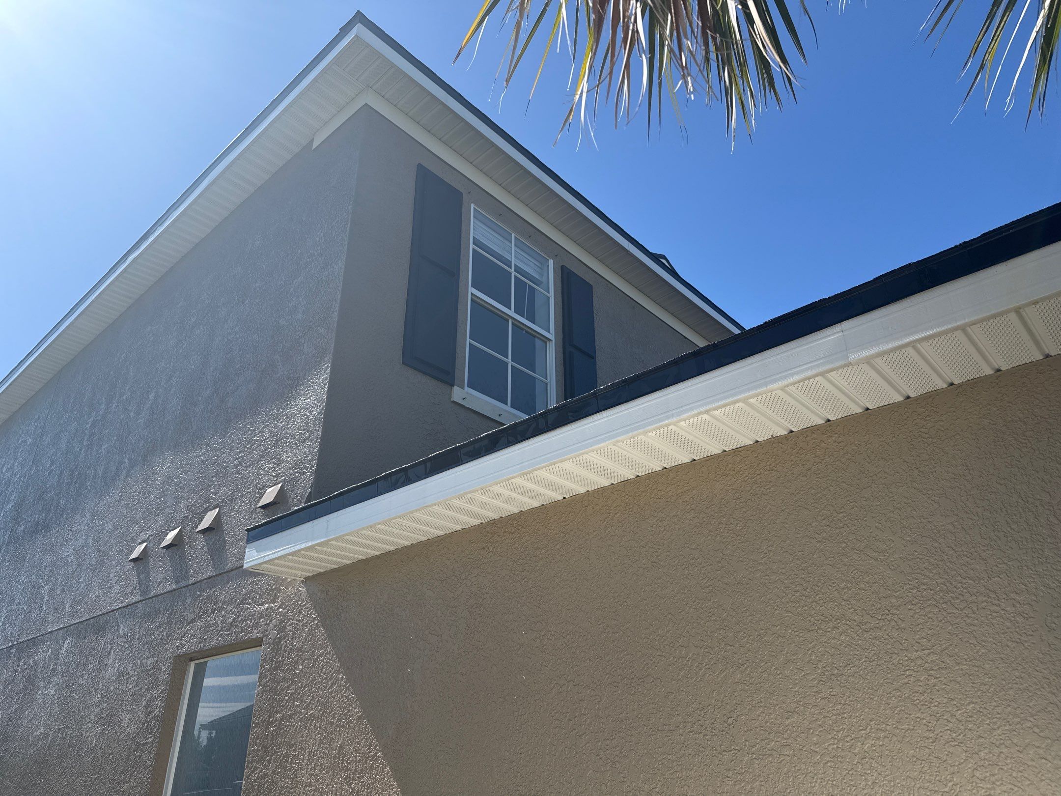 Two-Story House Wash in Crystal Lakes – Palmetto, FL by Sunshine AquaWash