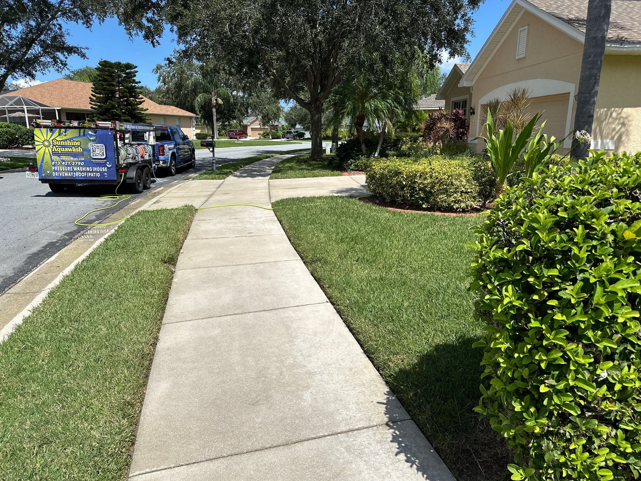 House Wash, Paver Patio Cleaning & Driveway Cleaning in Waterford – Palmetto, FL by Sunshine AquaWash