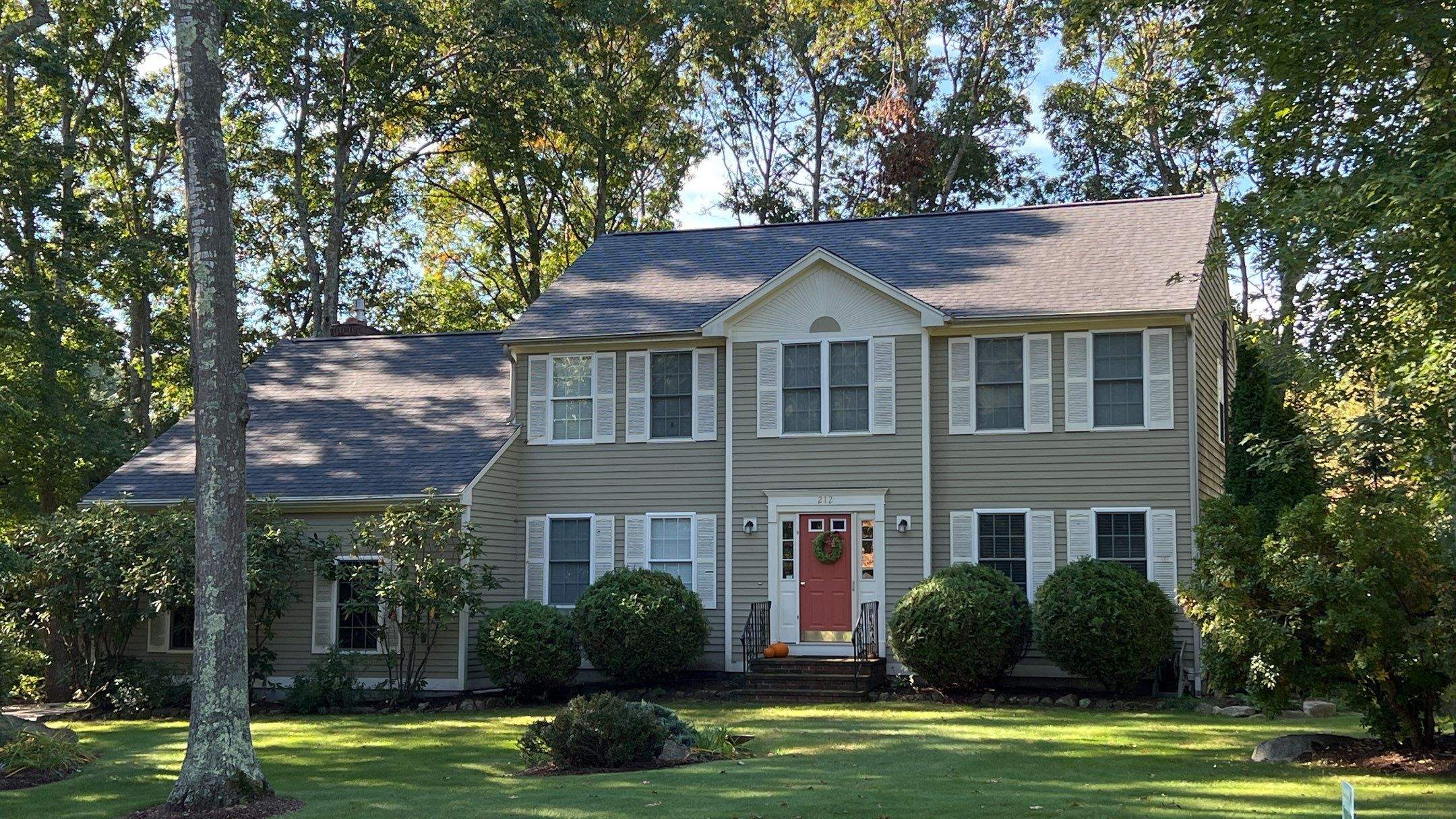 Pewterwood Roofs by Pinnacle Roofing & Skylights