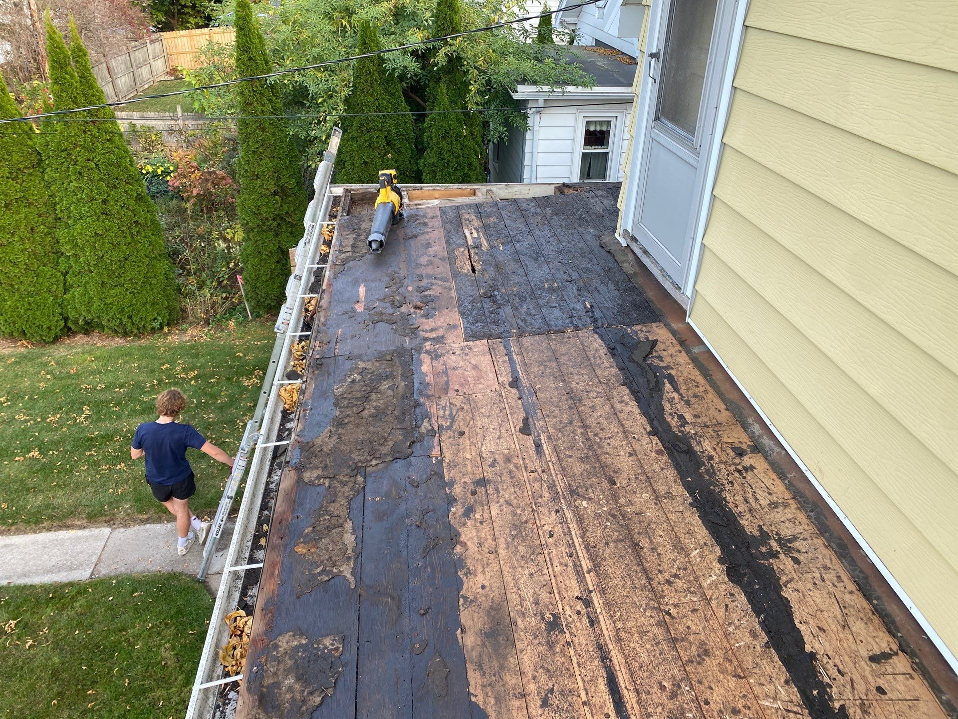 Flat Roof Porch with 60mil EPDM Rubber by Gellings Roofing & Siding