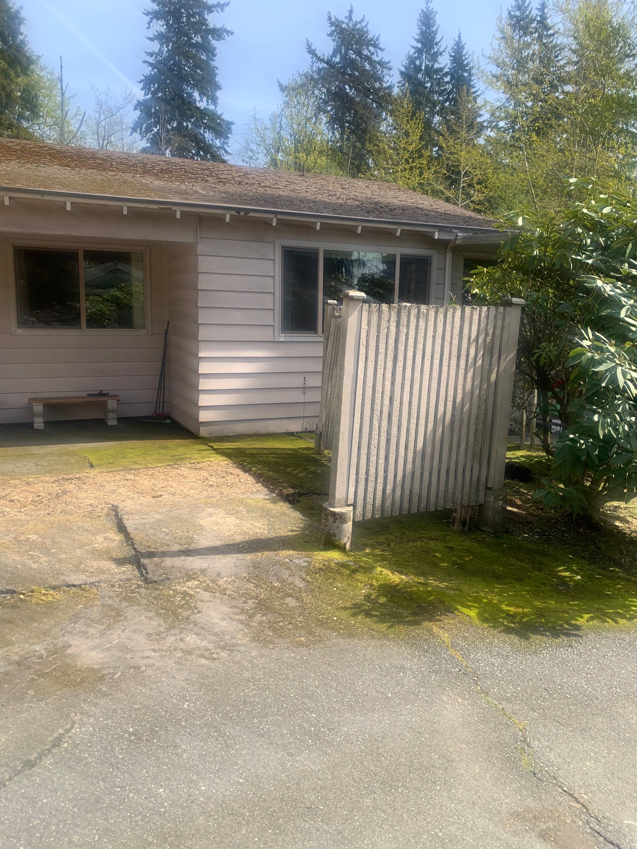 Modern Entry Fence by Jireh Asphalt & Concrete Inc 