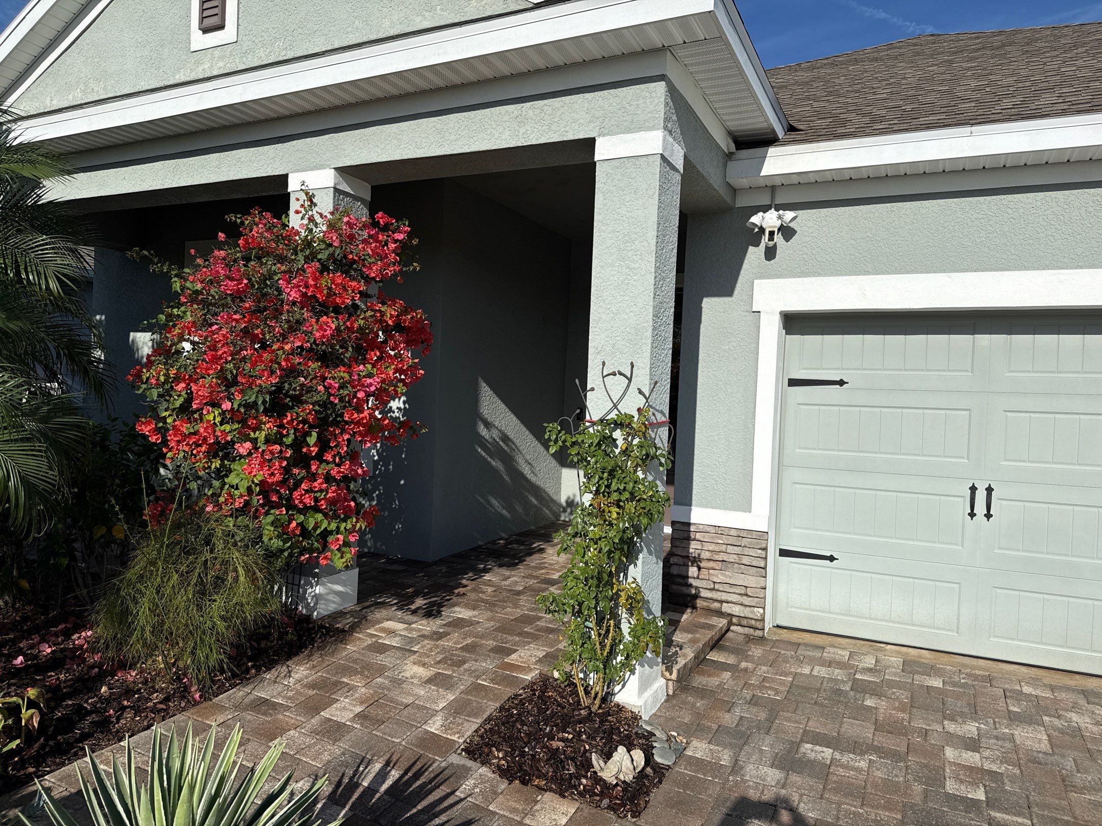 One-Story House Wash & Driveway Cleaning in Trevesta – Palmetto, FL by Sunshine AquaWash