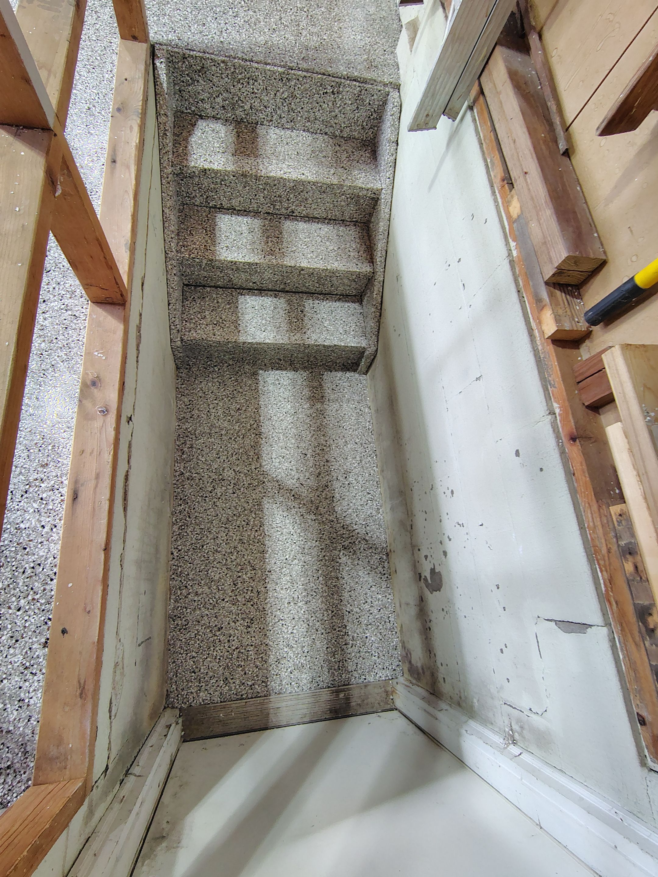 Sioux Falls Garage Epoxy Floor Installation and Concrete Crack Repair by Select Painting, Coatings & Garage Cabinets
