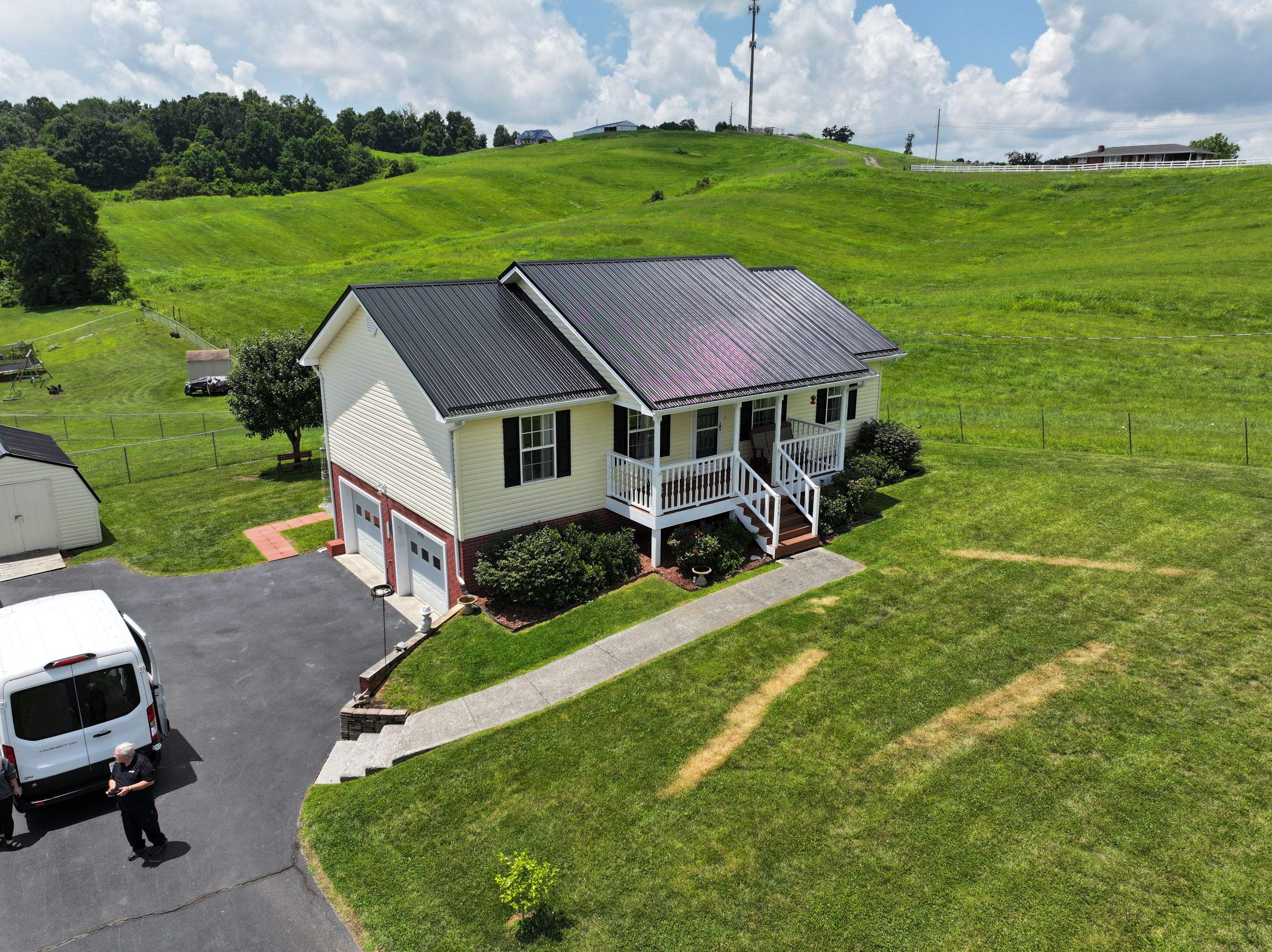 Shortridge Residence by Omnia Roofing