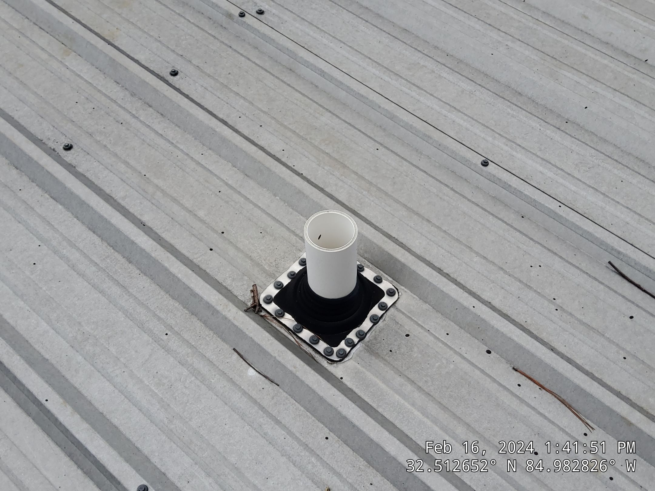 Master Clean Roof and Gutter Cleaning by iGreen Solutions