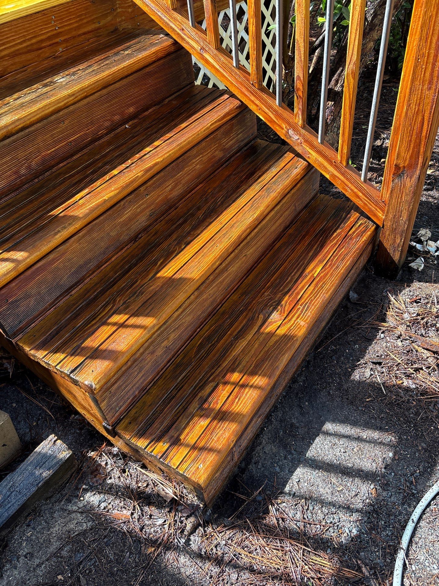 Wood Deck using Wood Sealant by DuraSeal