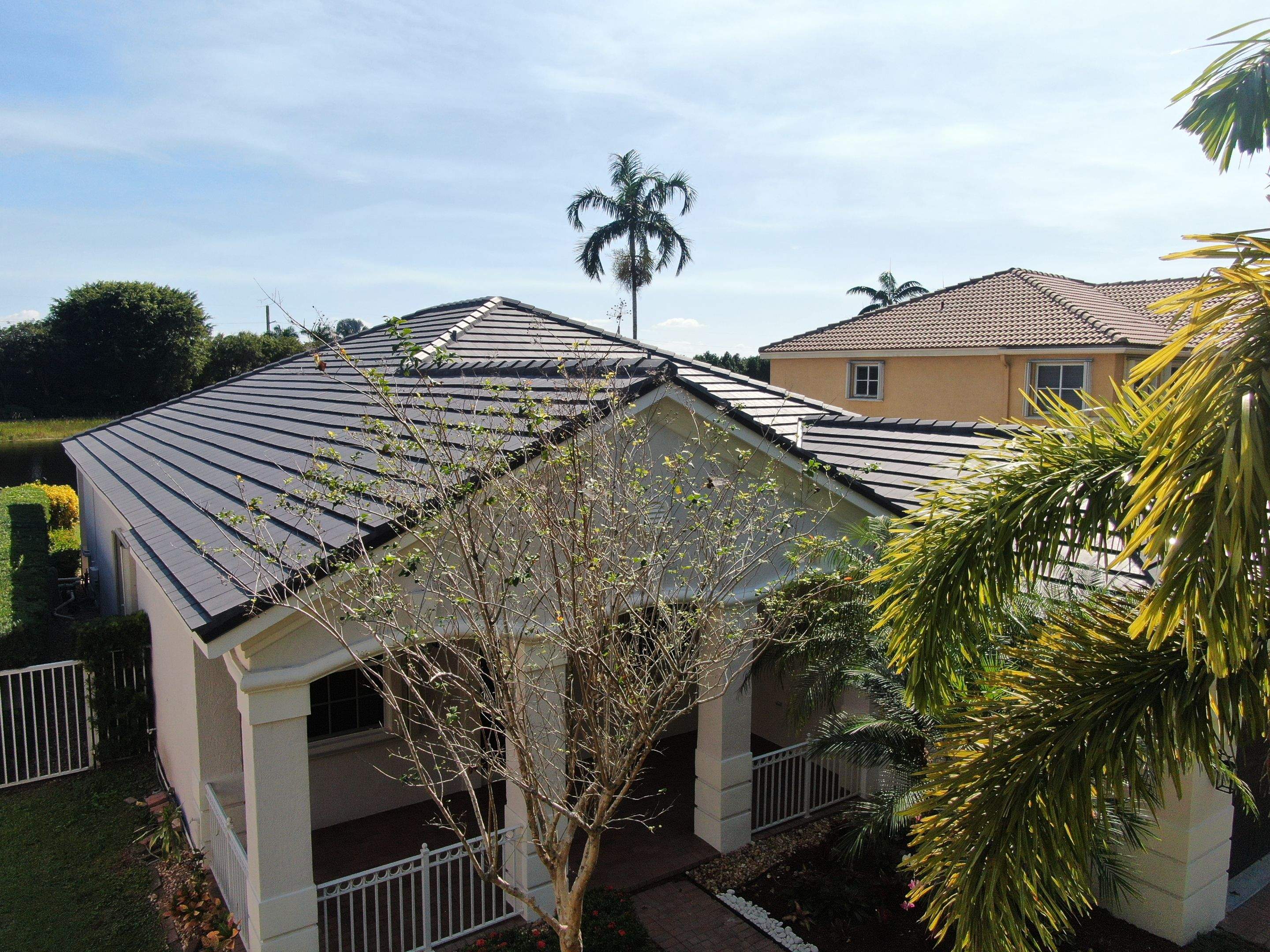 Crown - Windsor Slate - Charcoal by Istueta Roofing
