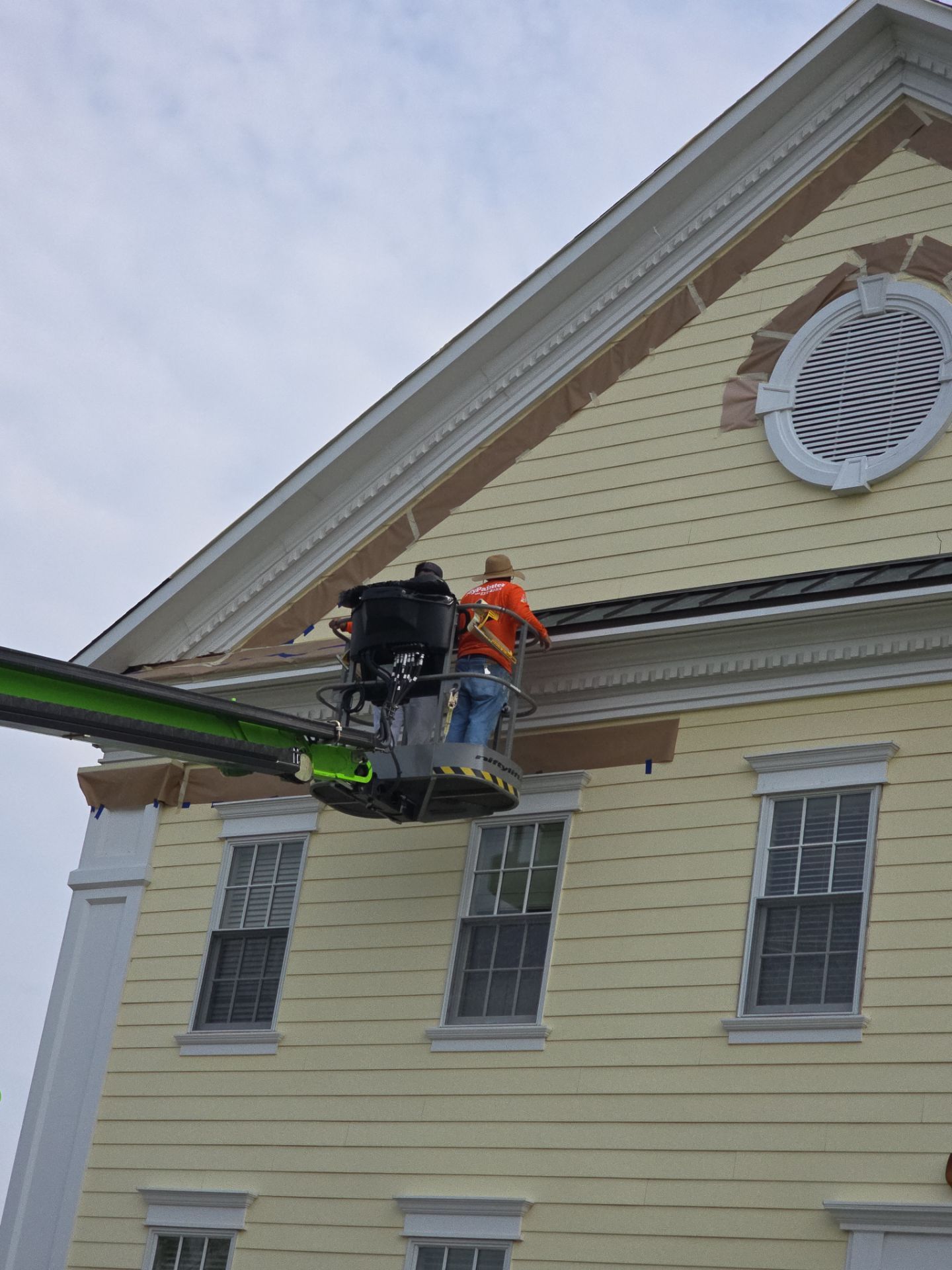 Commercial Exterior Painting Services for Mainstreet Bank in Leesburg, VA by My Painter 