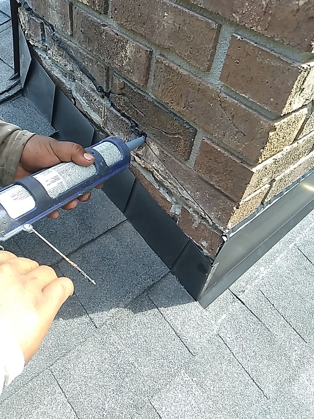 Residential Roofing Installation using Owens Corning® Oakridge Onyx Black by Indigo State Roofing