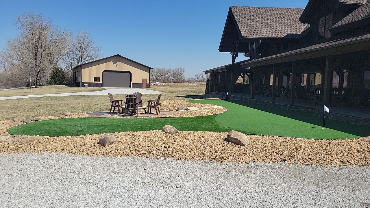 Putting Green / Driving Range / Entertaining space. by New Horizon Landscapes