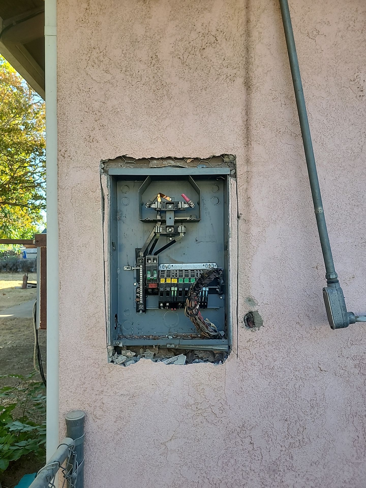 200a MPU by Peach Electric Inc