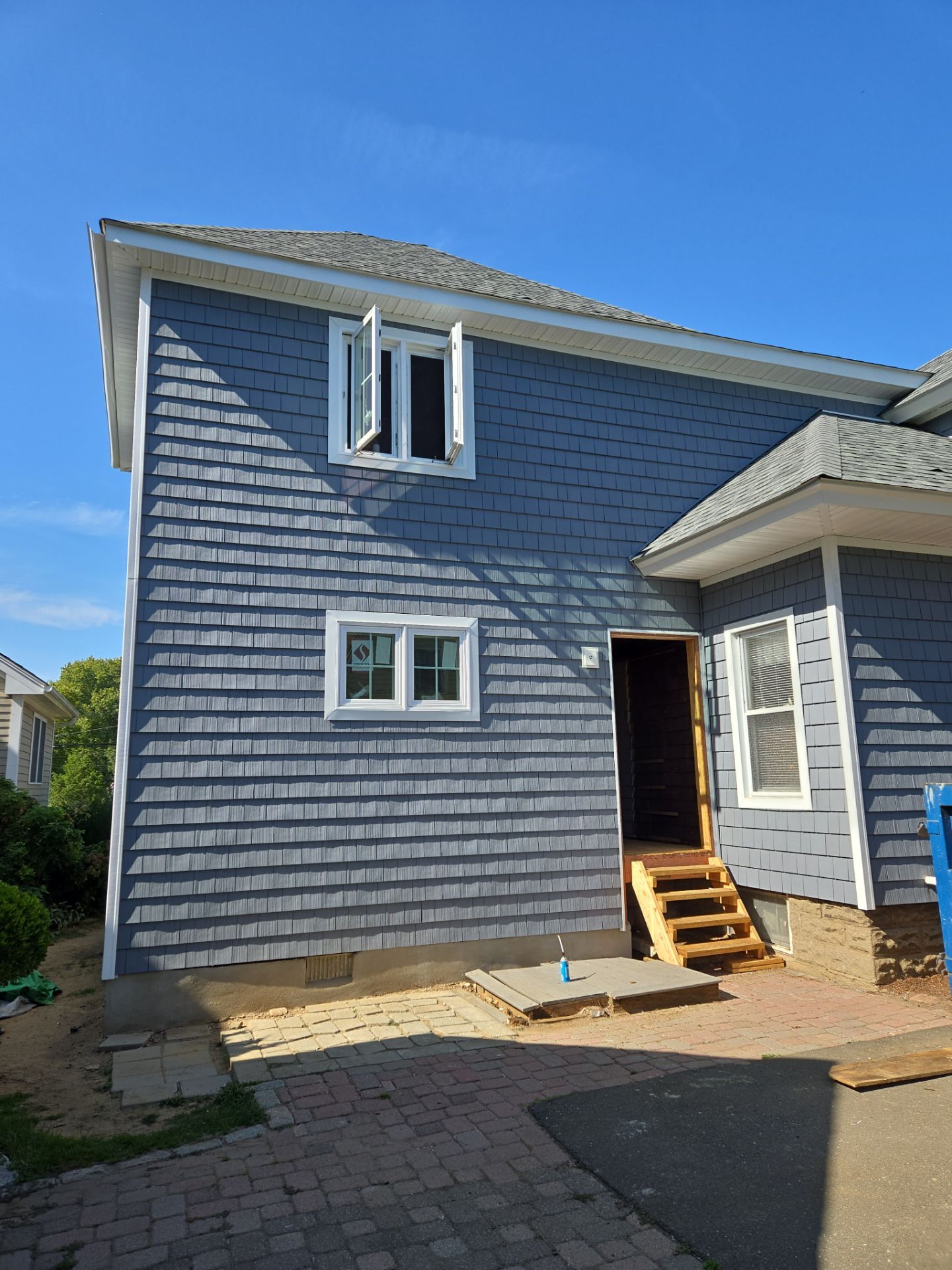 Residential Roofing Installation using Owens Corning TruDefinition Duration - Estate Gray & Flagstone Cedar Impressions by A Plus Exterior