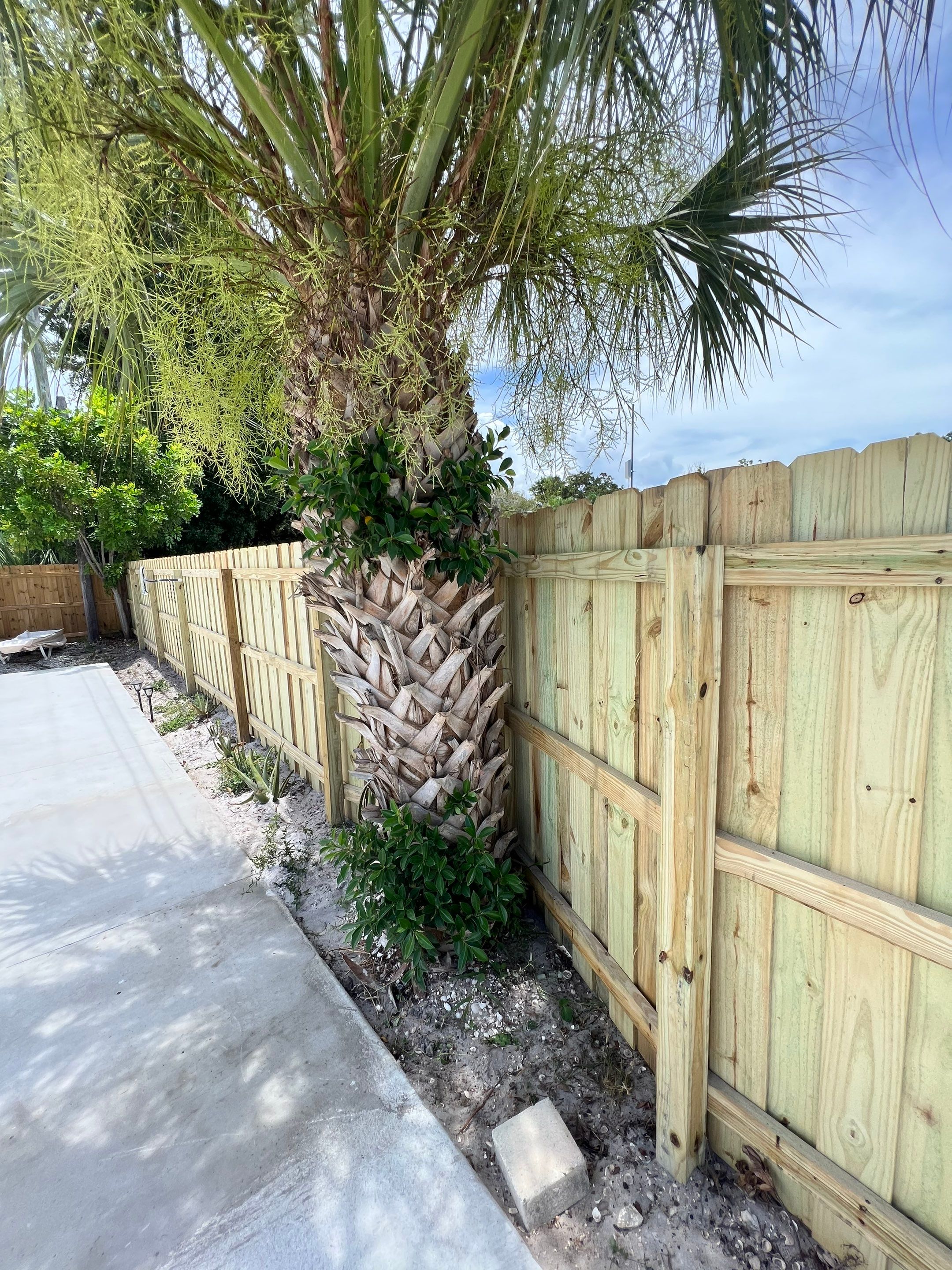 Bradenton, FL Wood Fence Installation using Board on Board Wood Fence by Asap fence and gates, LLC
