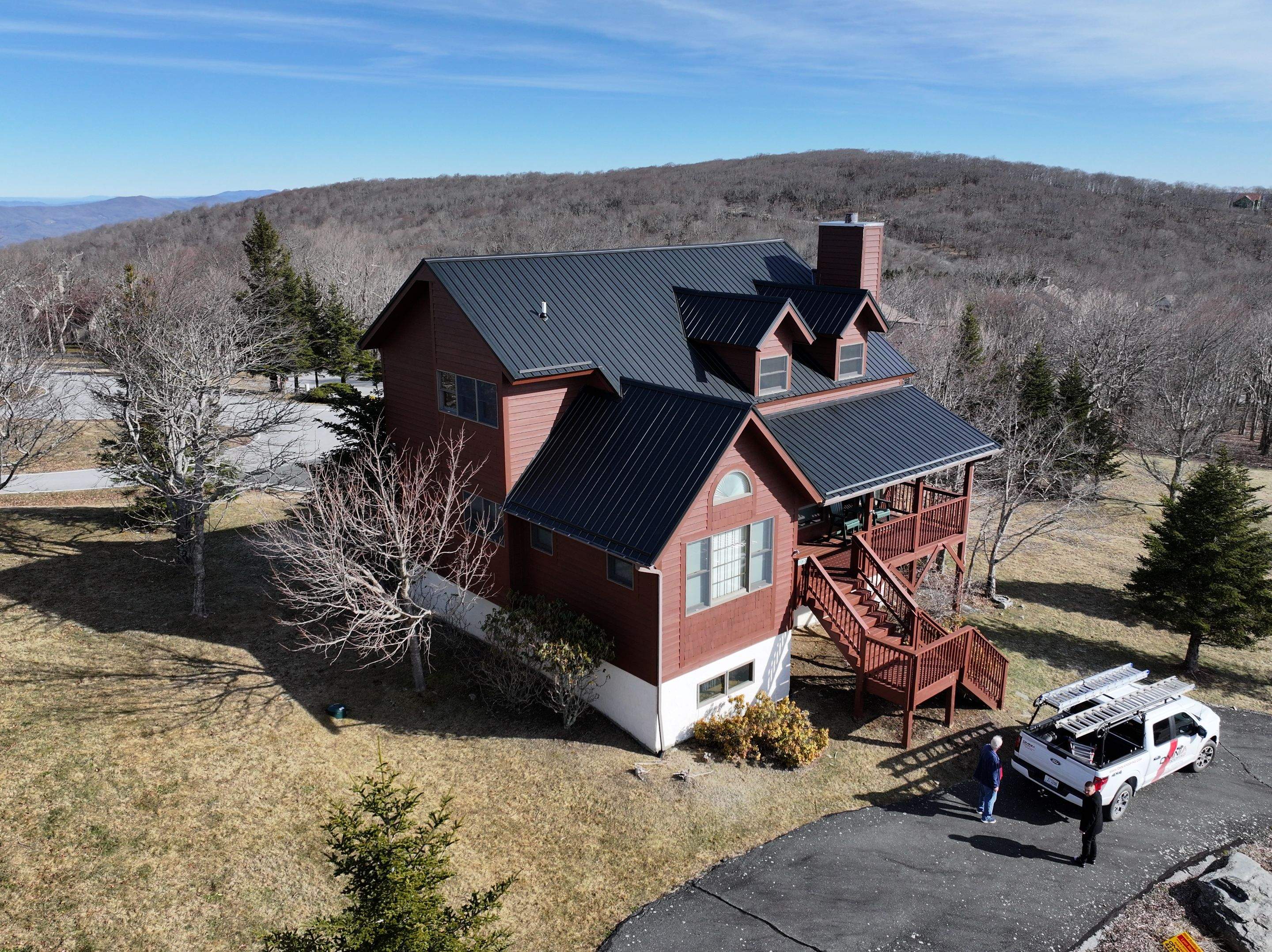 Dameron Residence by Omnia Roofing
