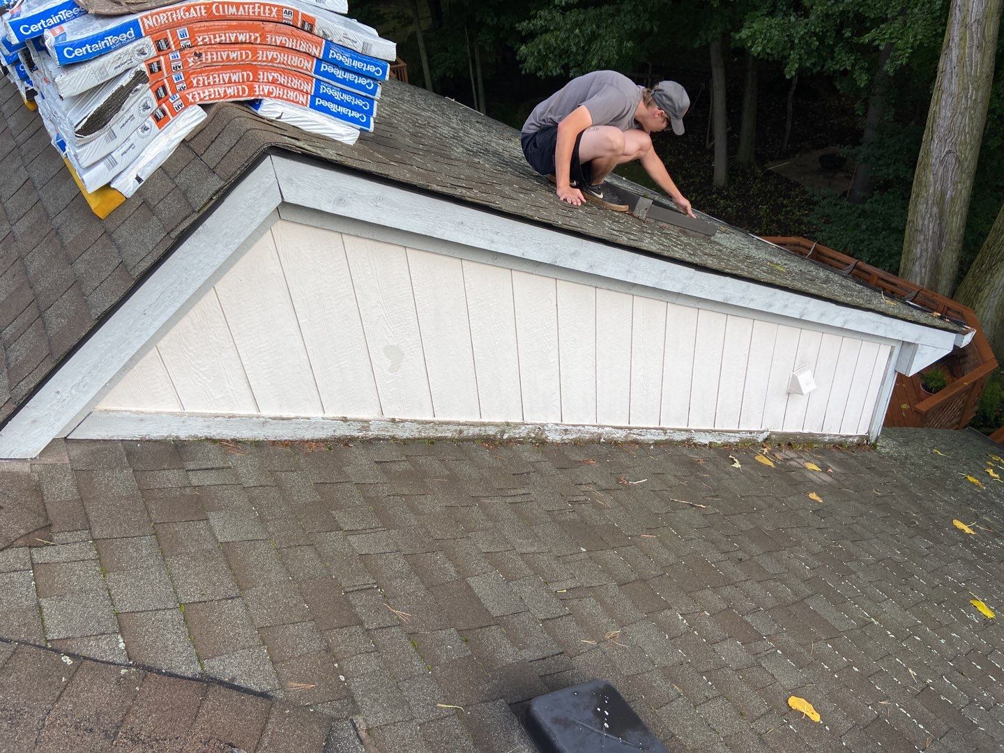 Roof Replacement using CertainTeed Landmark by 180 Contractors