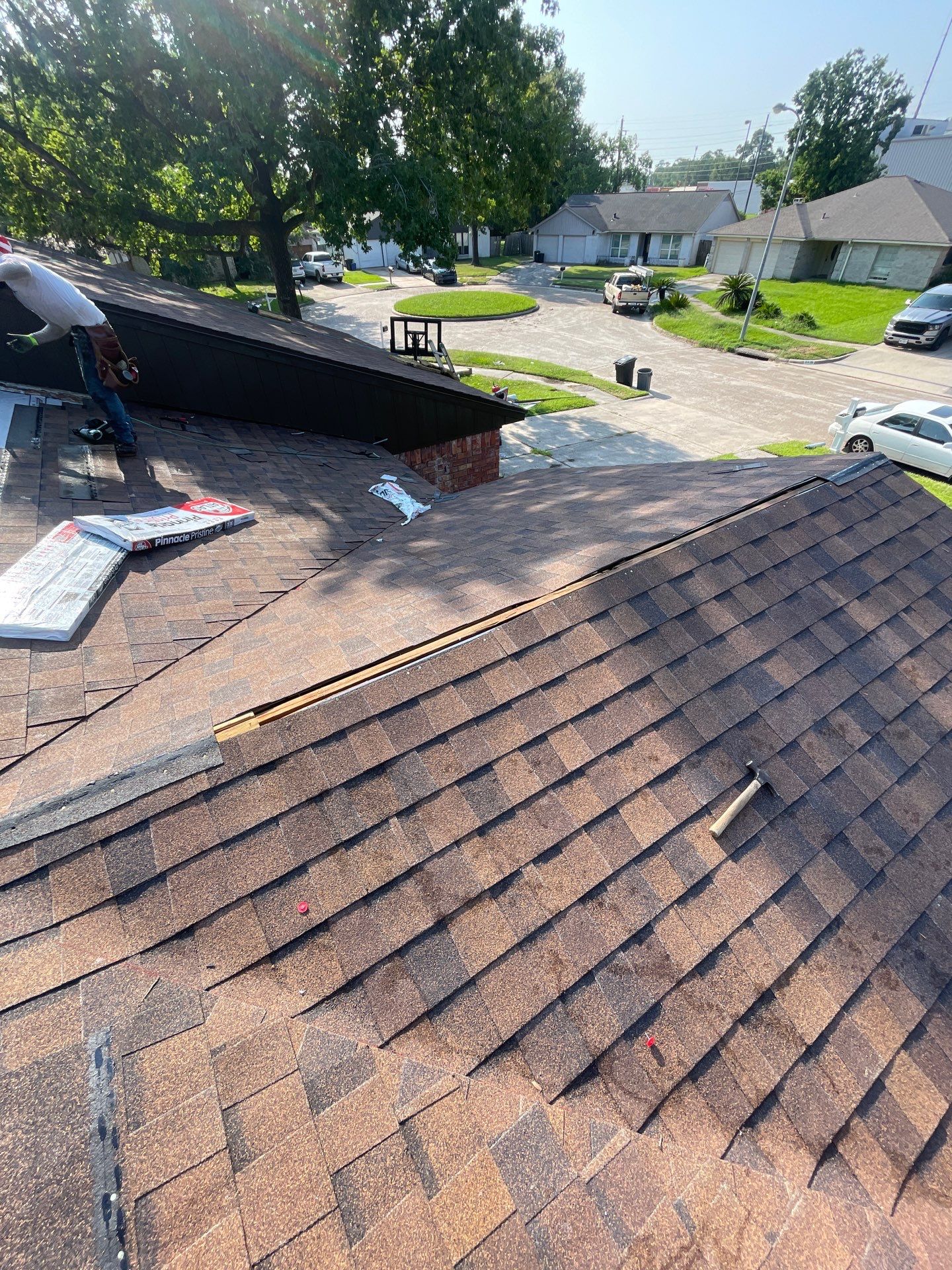 Atascocita Roof Installation using Atlas Pinnacle Pristine by Modern BYLT Roofing & Construction