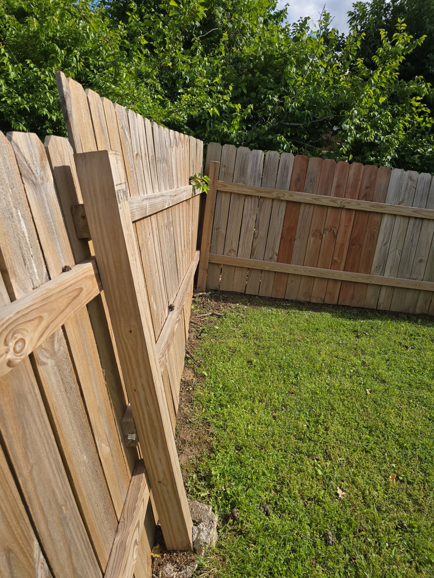 Wood Fence Post Replacement & Stabilization – Florissant, MO by Legendary Services Company LLC.