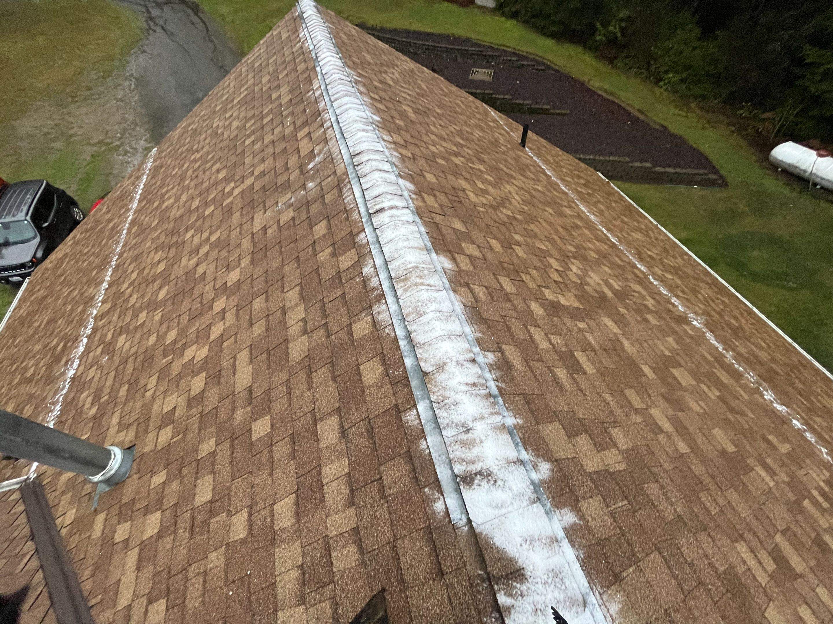 Residential Roof Cleaning in Olalla, WA by Hanley Construction