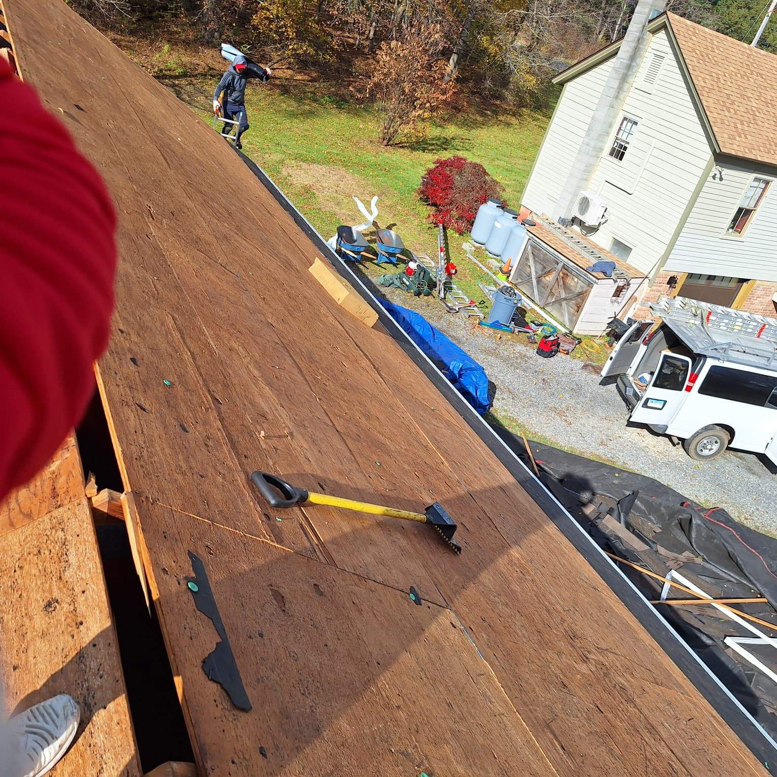 Two-Layer Tear-Off & Full Roof Replacement in Barrington, MA – Owens Corning Duration, Teak by JOHNNYS PRO