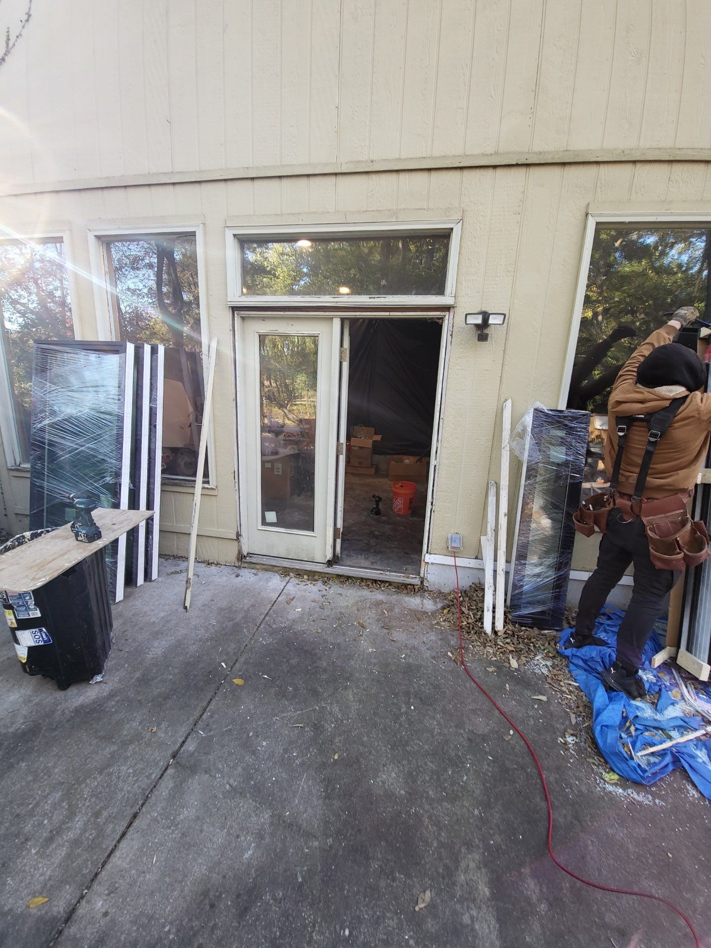 Complete Home Makeover  by EEC  Windows, Siding & Roofing 