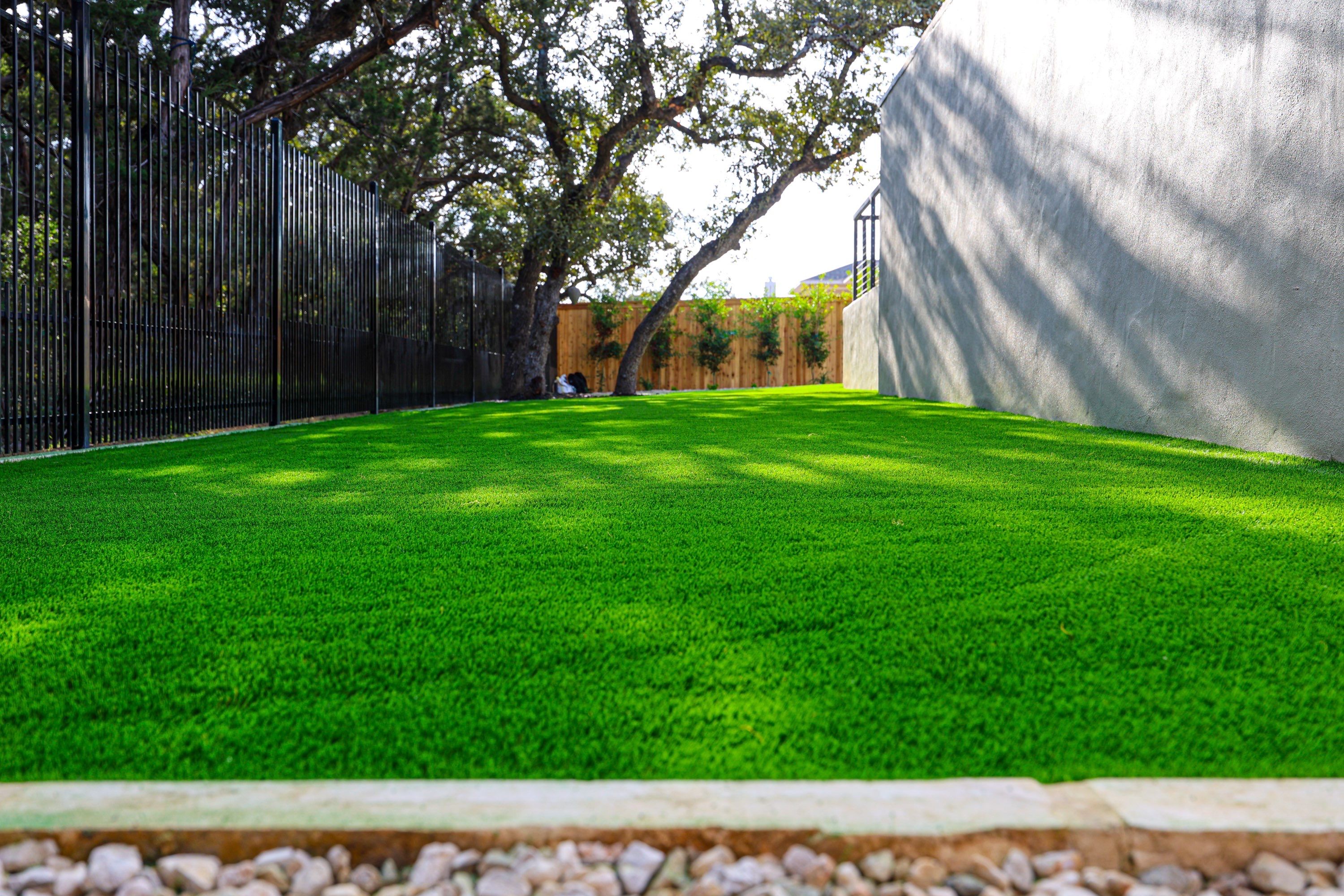 Shavano Highlands, San Antonio Tx. by Hole In One Lawns, LLC