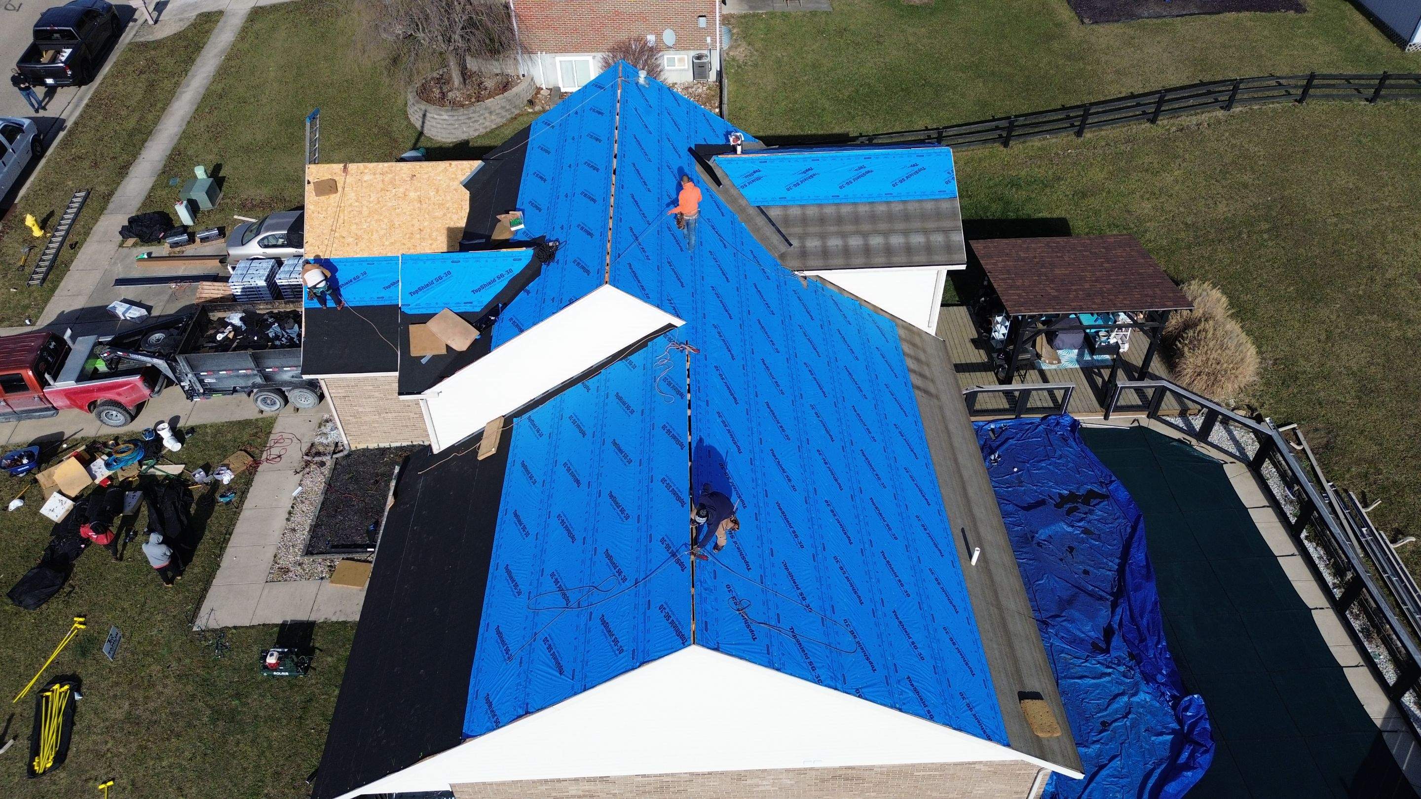 West Hamilton - Pristine Black & Gutters by Tamlin Roofing