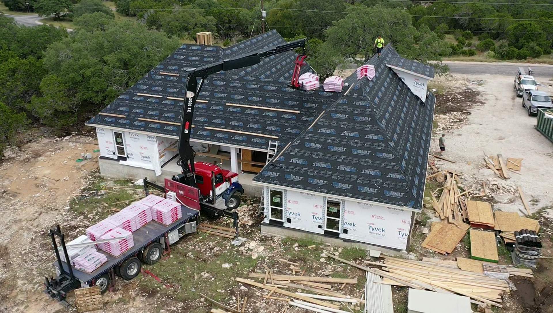 New Home Construction using Owens Corning 30 year Architectural Shingles by Premier Roofing and Contracting