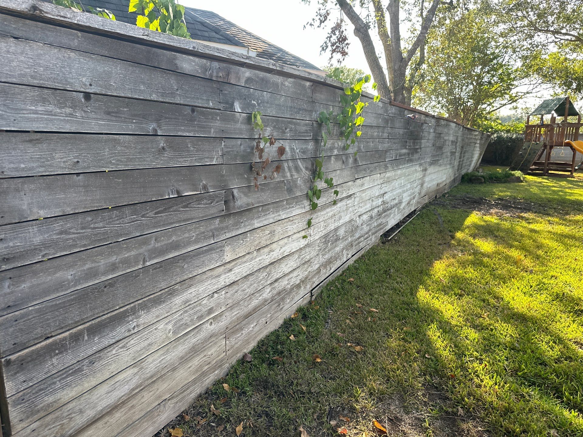 Fence Installation using Premium horizontal WRC by Tim's Fences
