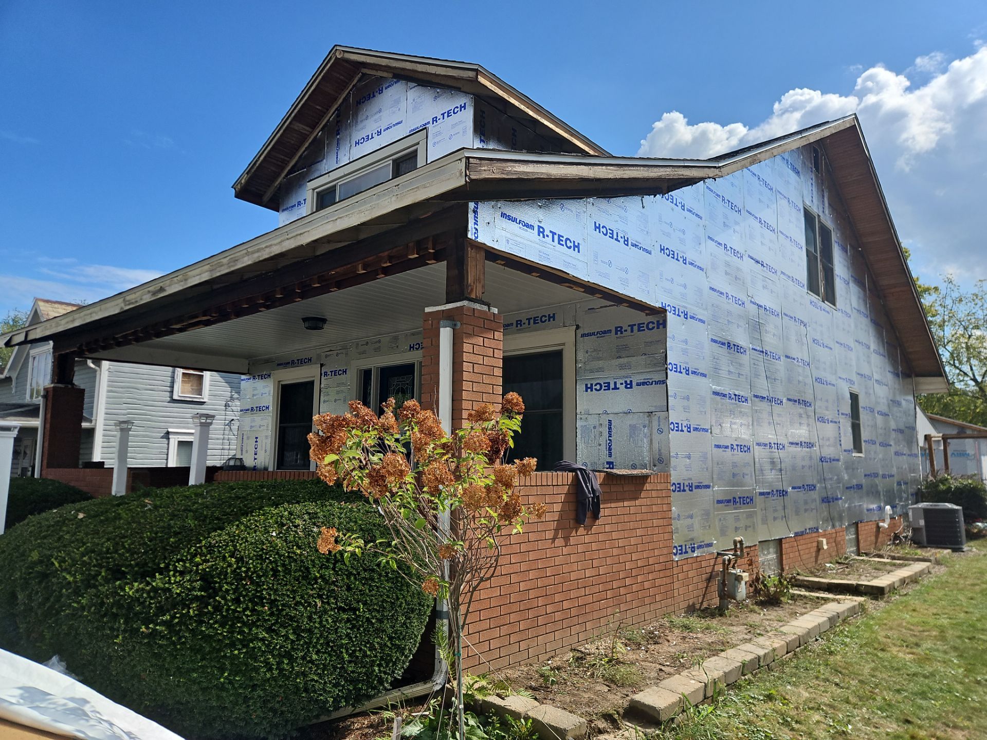 New Philadelphia Ohio Shingle Roof and Siding Installation by Pine Ridge Roofing LLC