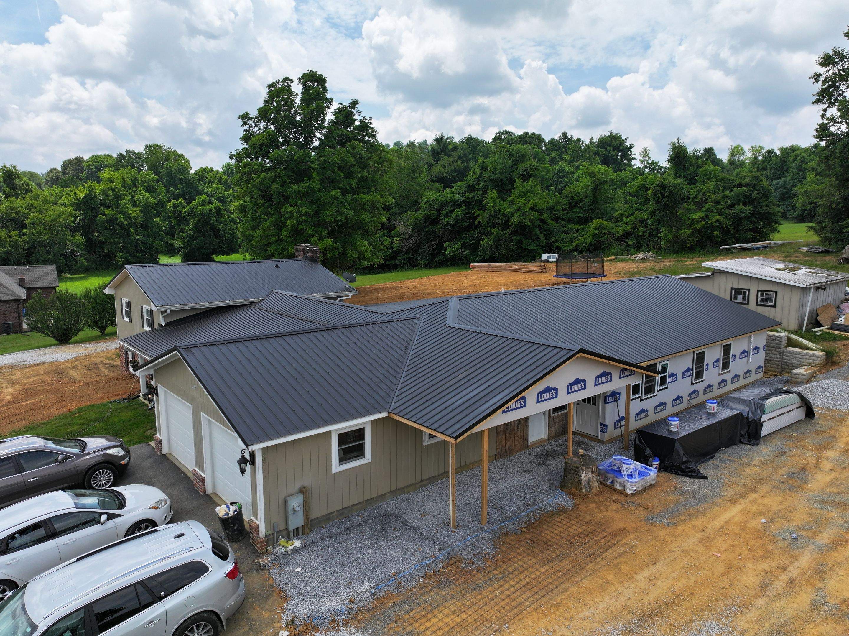 Farrell Residence  by Omnia Roofing