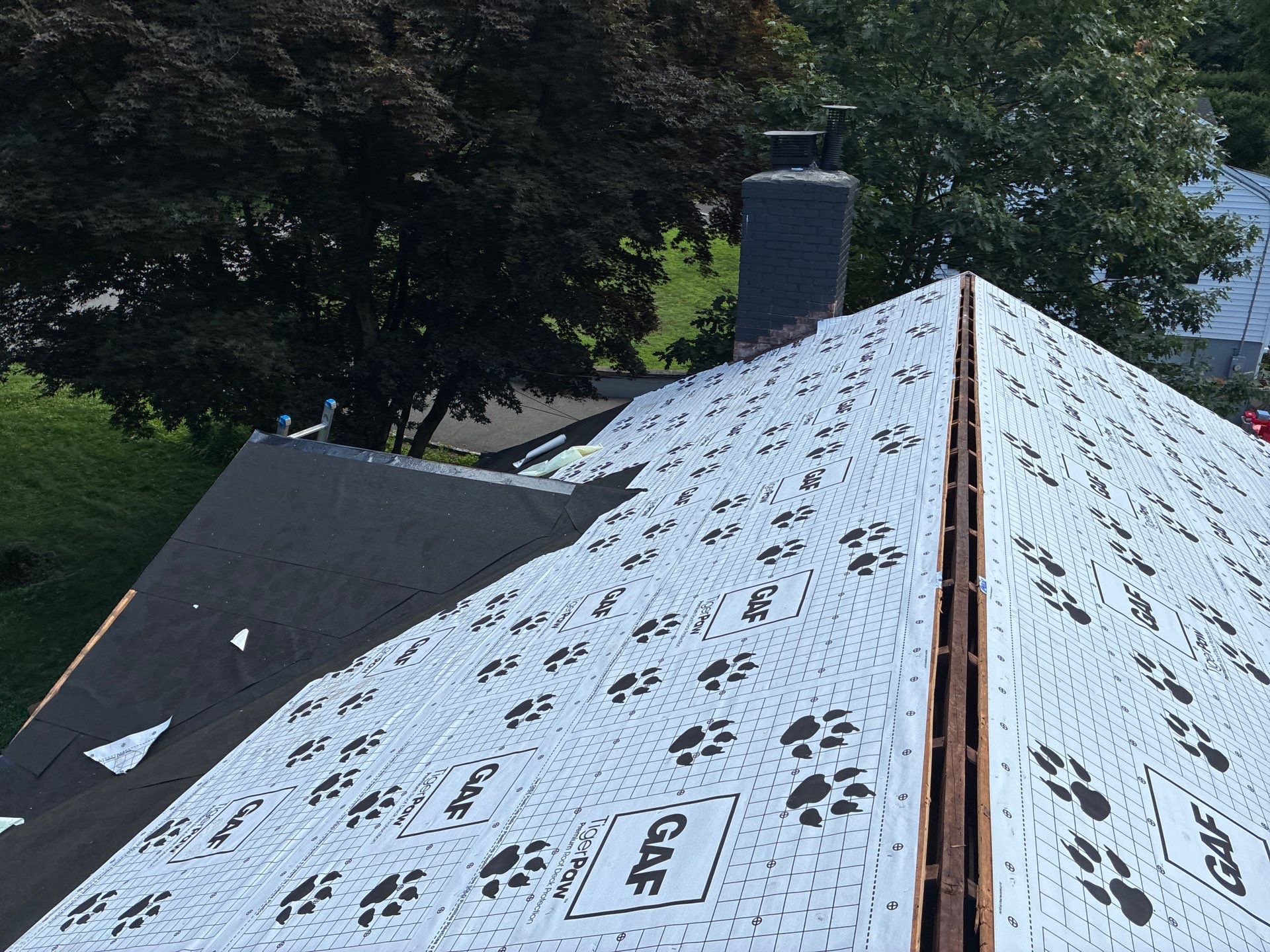 Architectural Roof Replacement – New Canaan, CT by Lecla Home Improvements and Roofing INC