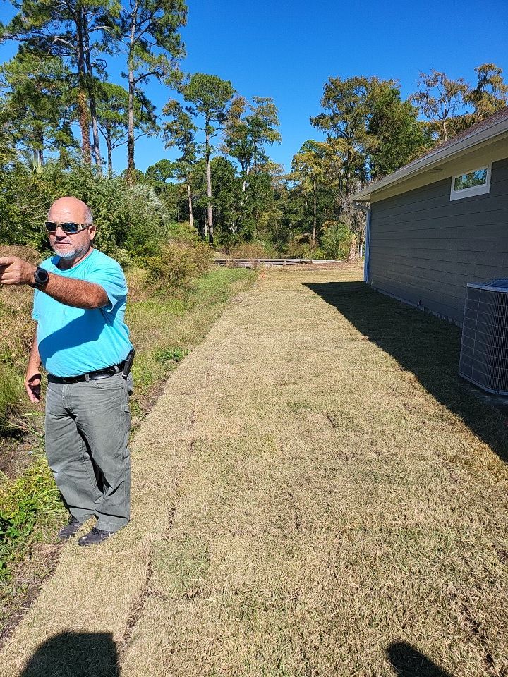 You can never go wrong with Horizontal by Hip Square Fence Inc.