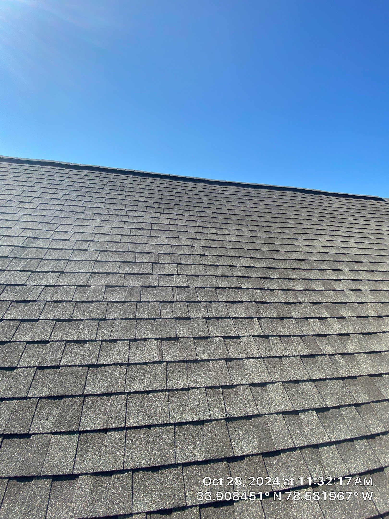 GAF HDZ - Weathered Wood by Linta Roofing Inc