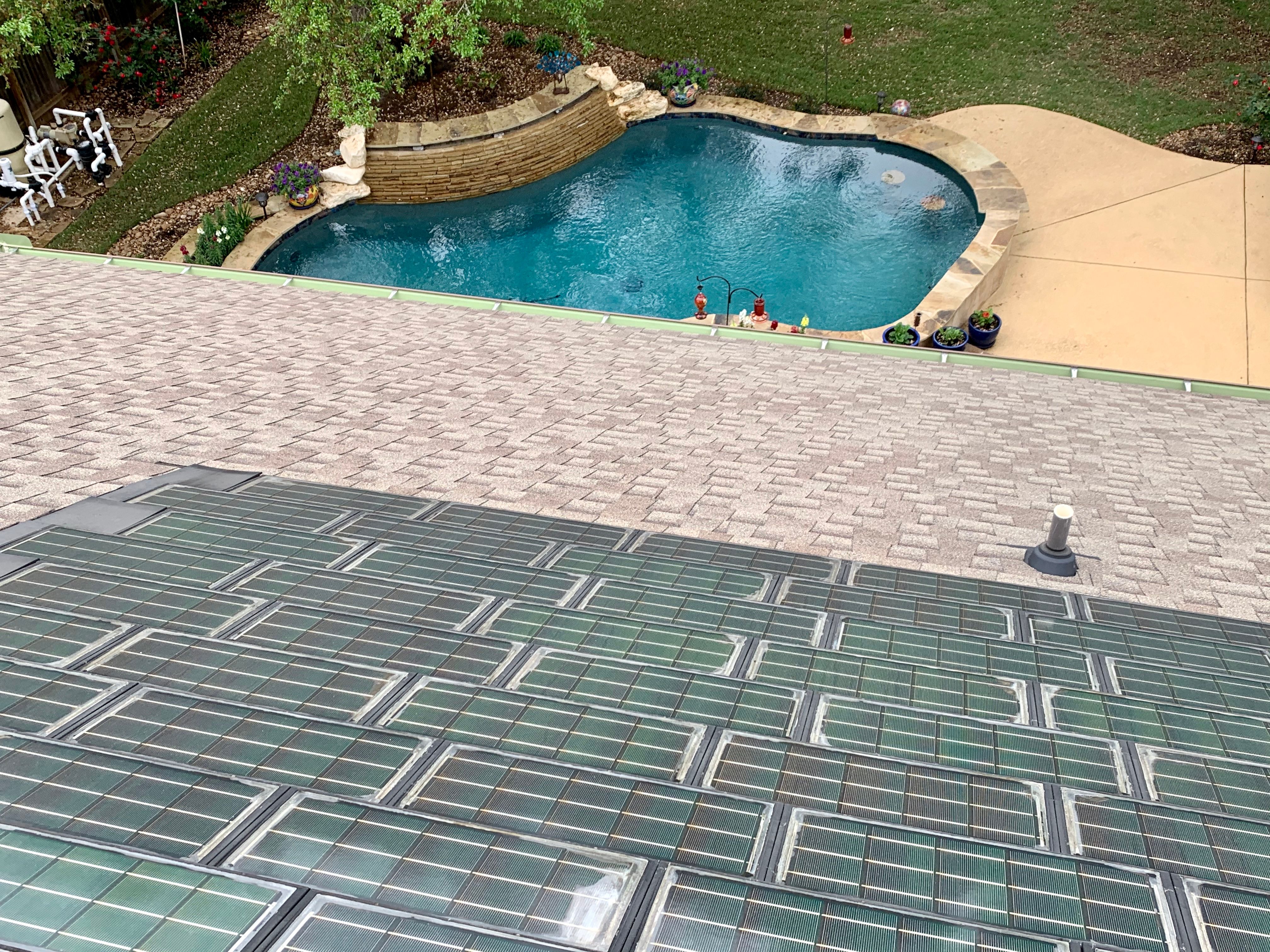 Residential Roof Replacement using GAF Timberline HDZ Architectual Shingles by Premier Roofing and Contracting