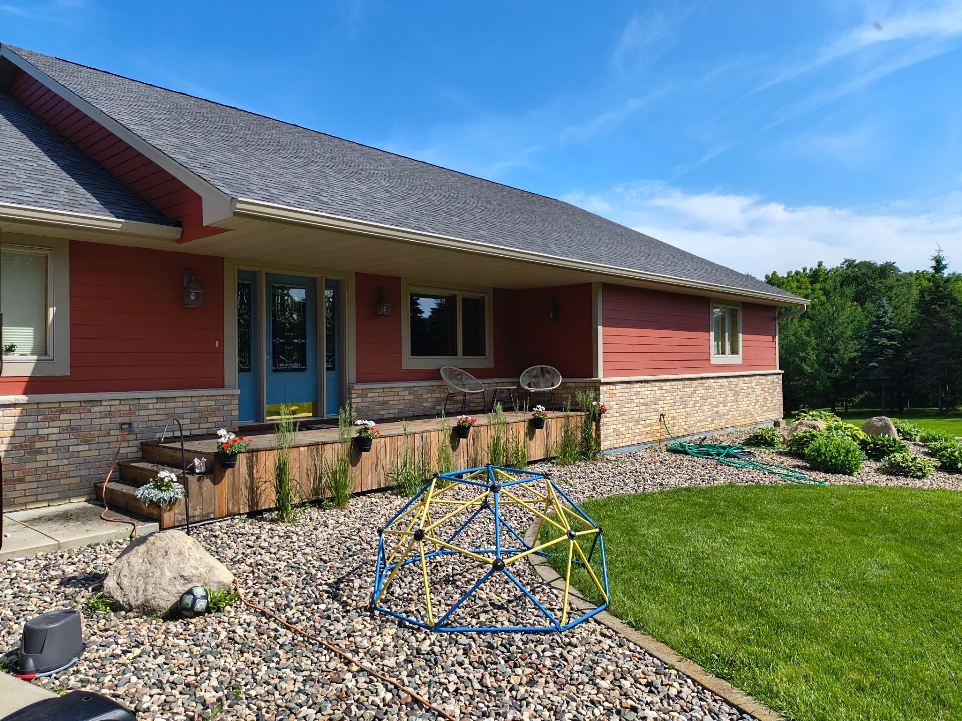 6" Seamless Gutters – Buffalo, MN by Next Level Seamless Gutters / Exteriors Inc.