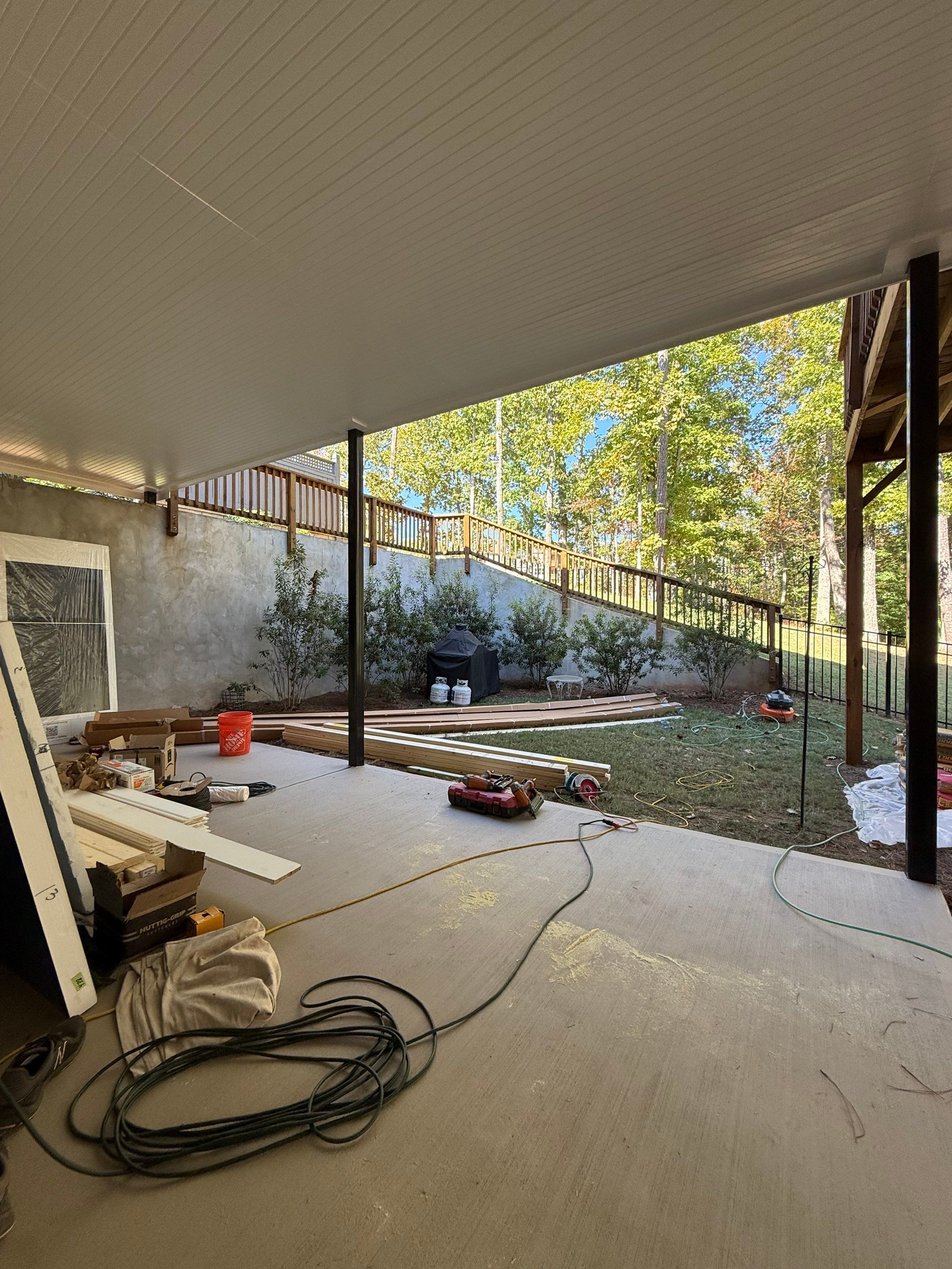 Screen Porch  by Swift Home Renovations 