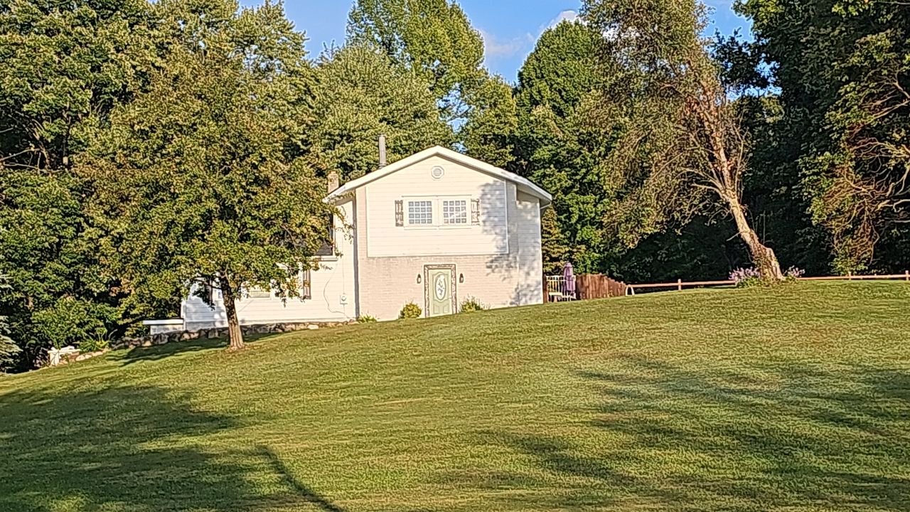 ATLAS PINNACLE COLOR: BLACK SHADOW by Eagle Eye Roofing