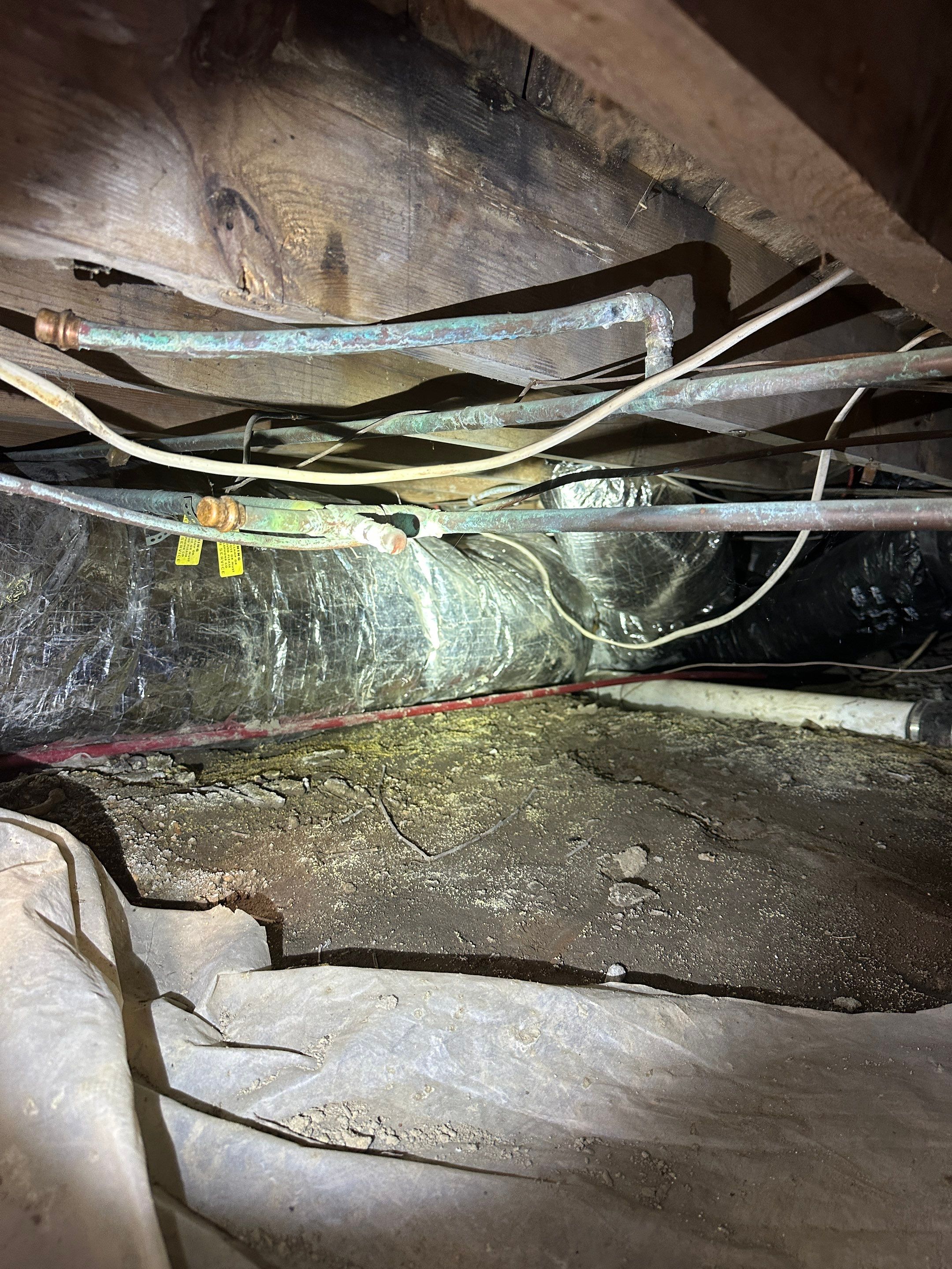 Sealed Crawlspace using Aprilaire E-70 Dehumidifier by Impact Crawlspace